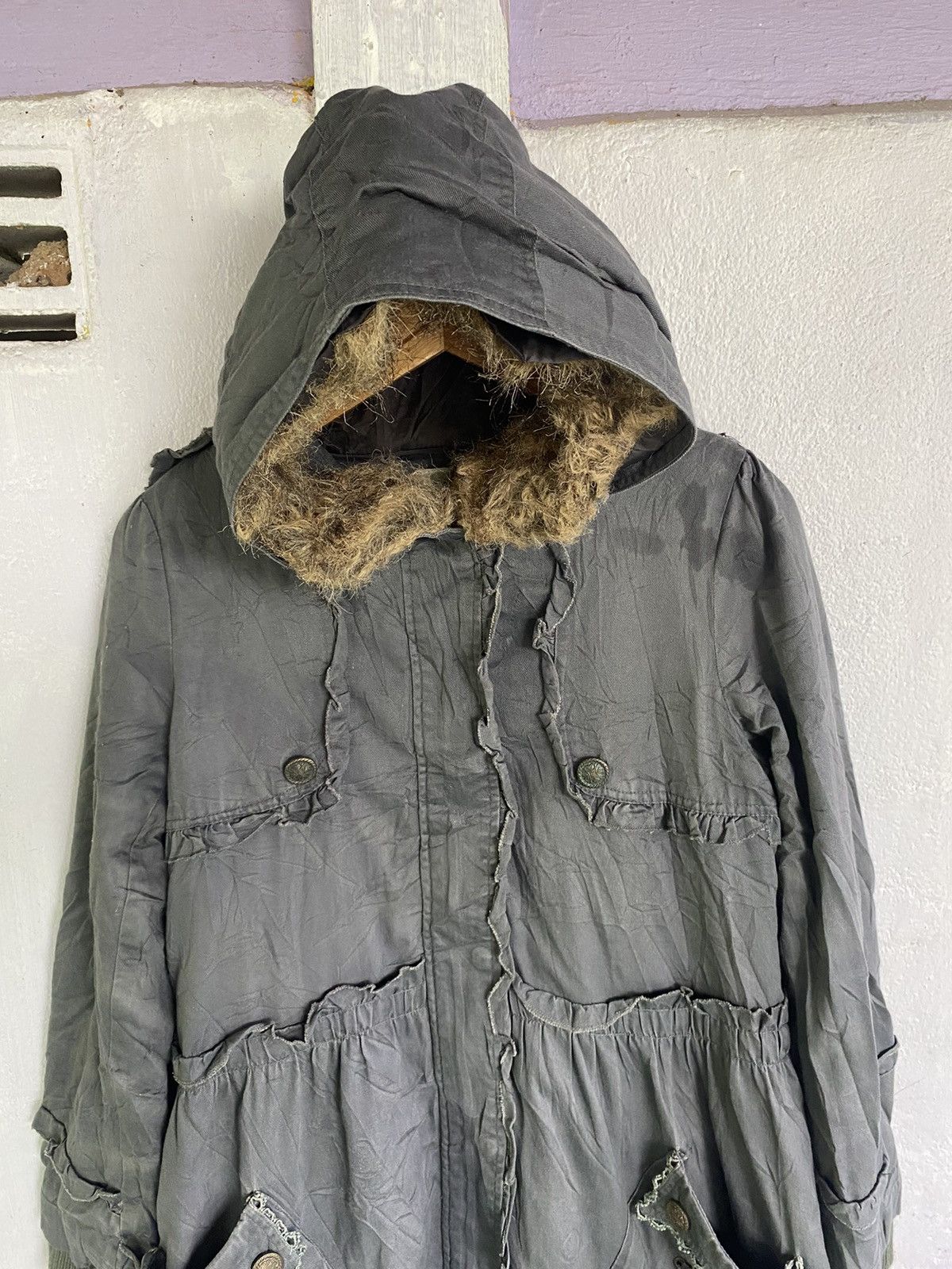 Axist Axes Femme Long Coat Fur With Hoodie Size US M / EU 48-50 / 2 - 7 Thumbnail