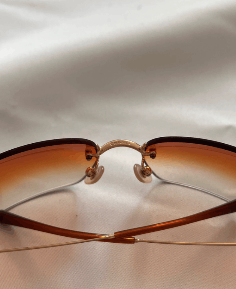 Chanel Chanel Sunglasses 4017-D Rhinestone Logo Rimless Vintage Size ONE SIZE - 7 Thumbnail