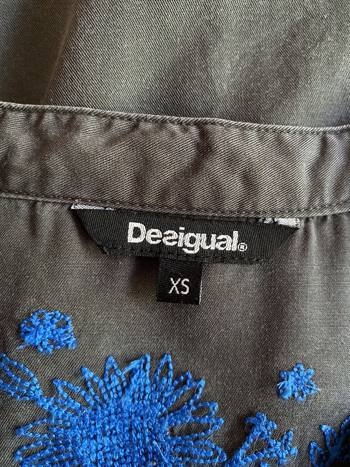 Desigual Desigual Gray Floral Embroidered shirt Size XS / US 0-2 / IT 36-38 - 3 Thumbnail