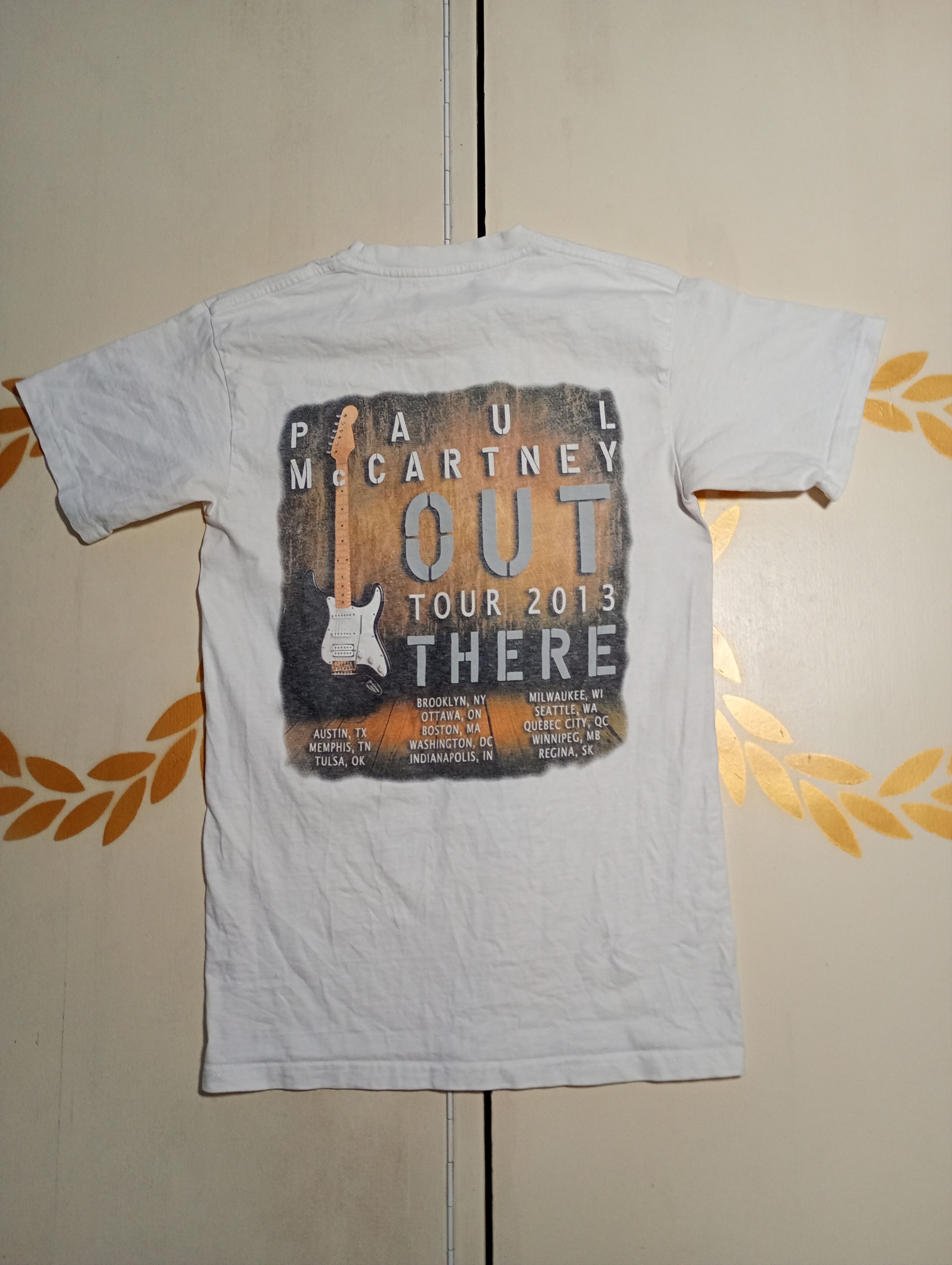 Band Tees Paul McCartney Out There Tour 2013 T-Shirt Size US S / EU 44-46 / 1 - 6 Thumbnail