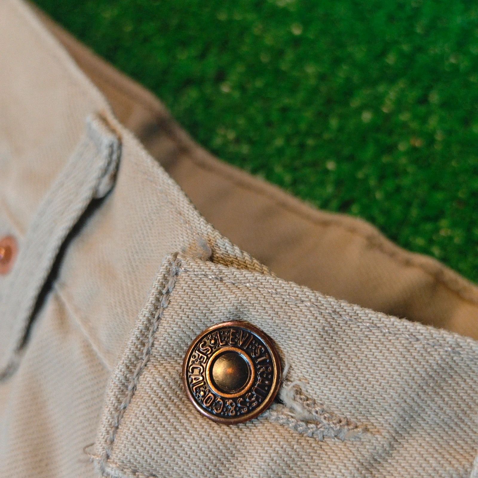 Levi's Vintage Clothing Vinatge Levi's 615 Jeans Mens 34x34 Beige straight 90s Size US 34 / EU 50 - 8 Thumbnail