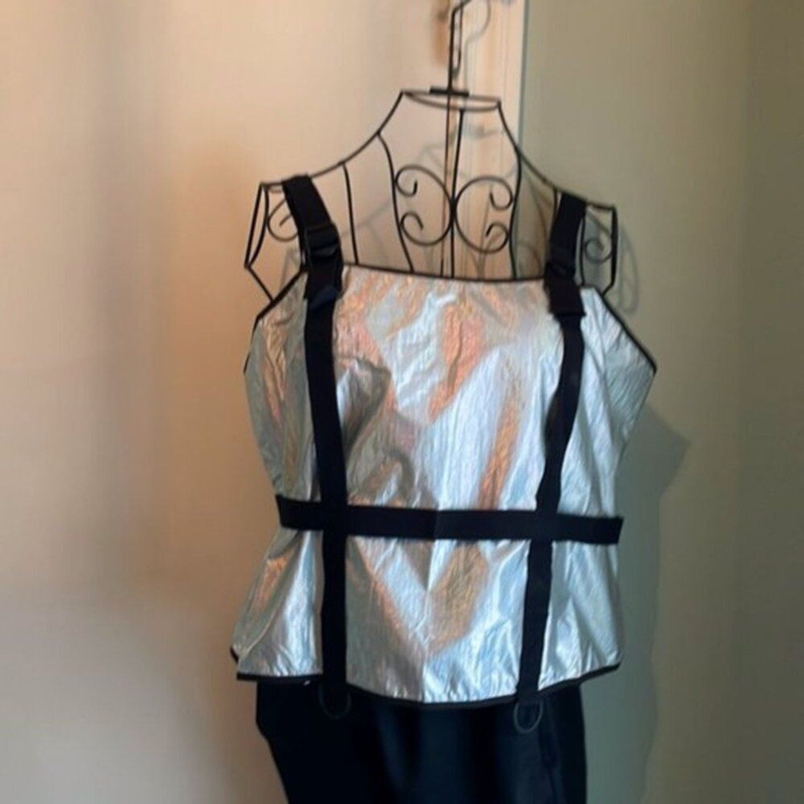 McQ Alexander McQueen McQ Alexander McQueen Metallic harness top silver L Size L / US 10 / IT 46 - 10 Thumbnail