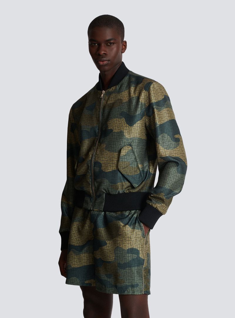 Balmain o1mt1gz0126 Camouflage Shantung Bomber Jacket Military Green Size US S / EU 44-46 / 1 - 6 Thumbnail