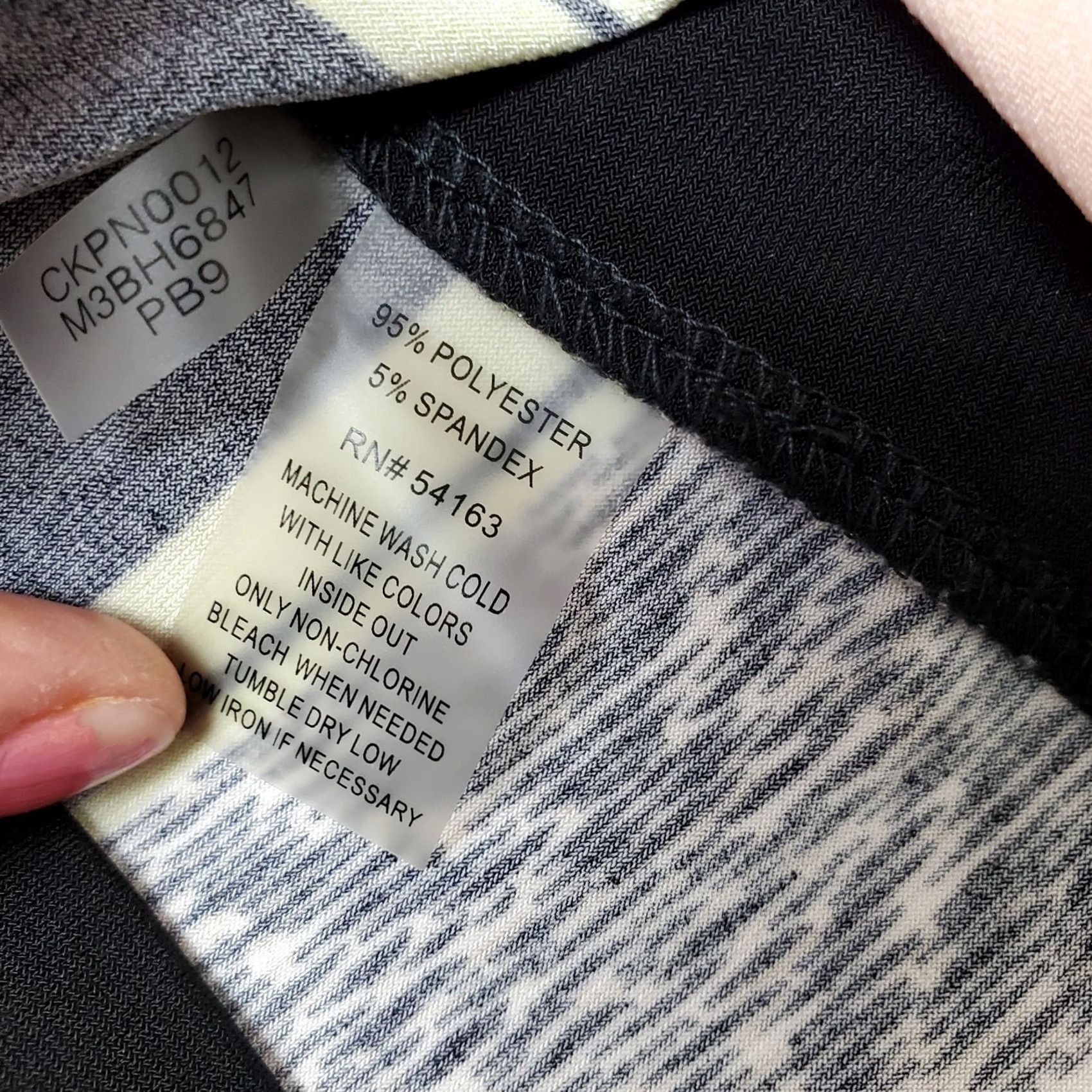 Calvin Klein Calvin Klein Tank Top Womens XS Multicolor Striped Stretch Sleeveless Cowl Neck Shirt Womens XS Multicolor Striped Tank Size XS / US 0-2 / IT 36-38 - 7 Thumbnail