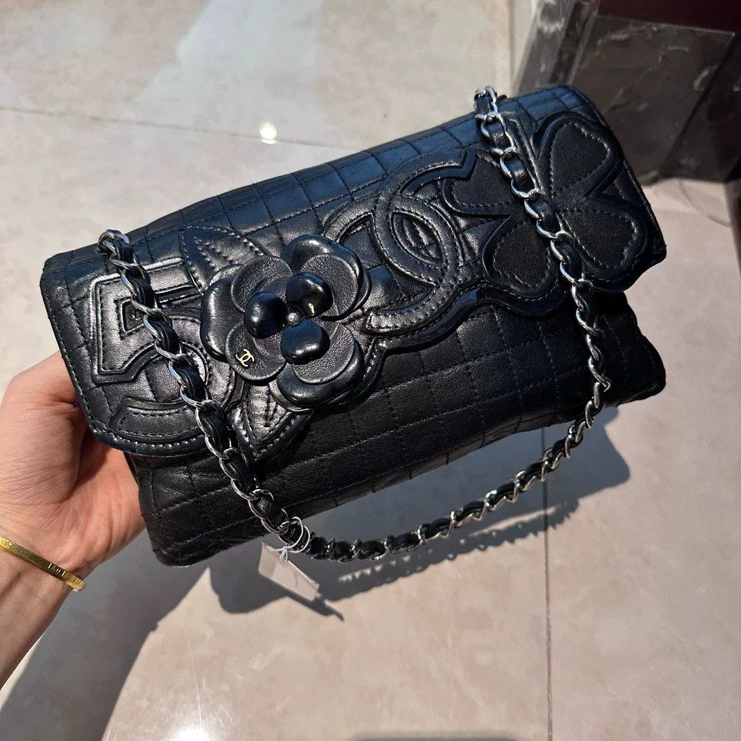 Chanel Pre-loved Bag Very good condition Size ONE SIZE - 1 Thumbnail