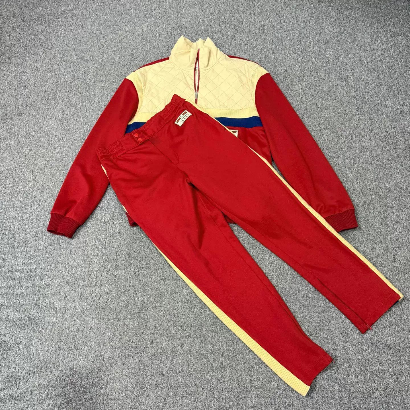 Gucci Gucci white and red color blocked suit L Size L / US 10 / IT 46 - 1 Thumbnail