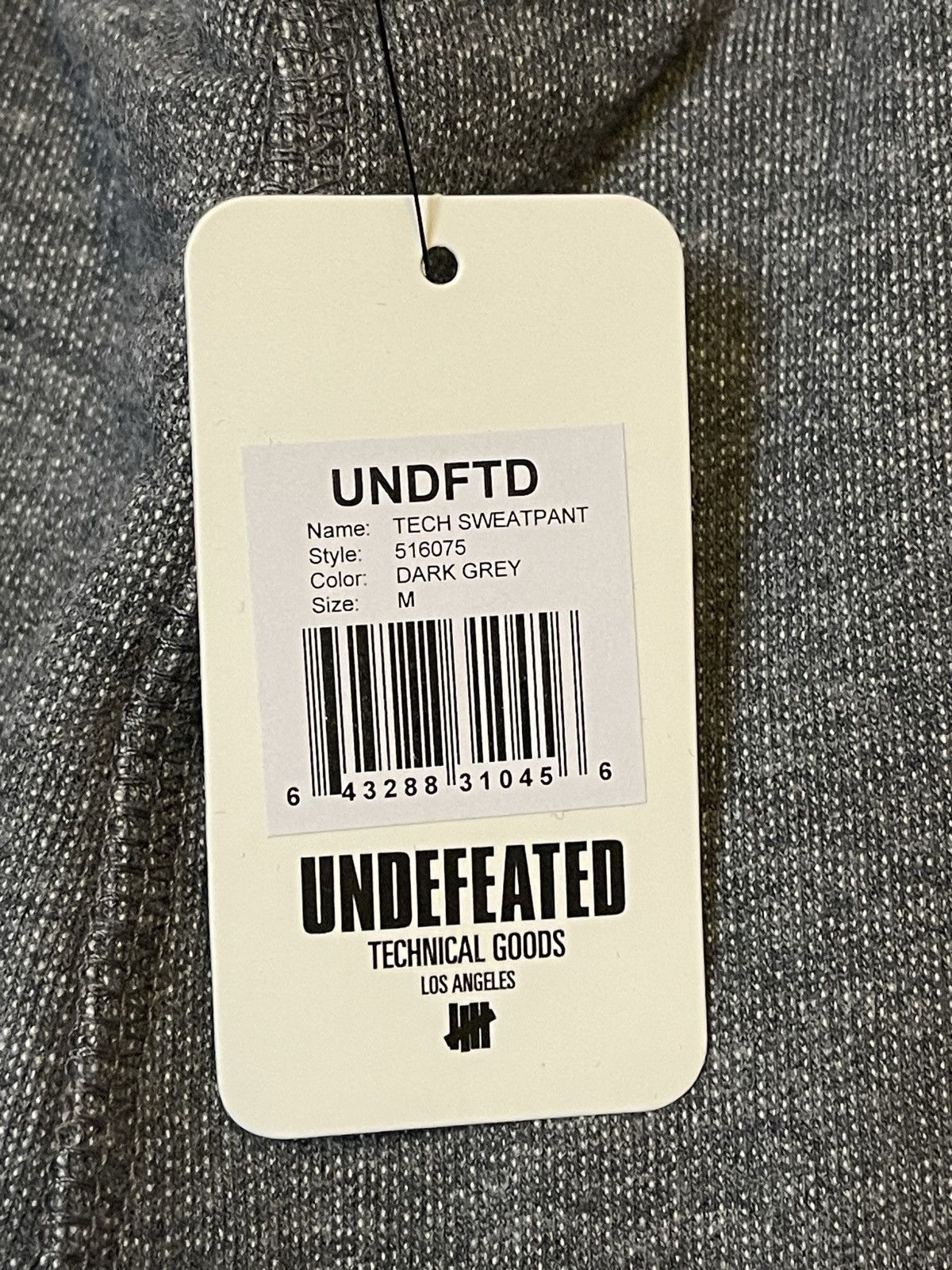 Undefeated Undefeated tech Sweatpants essentials yeezy supreme nike Size US 34 / EU 50 - 3 Thumbnail