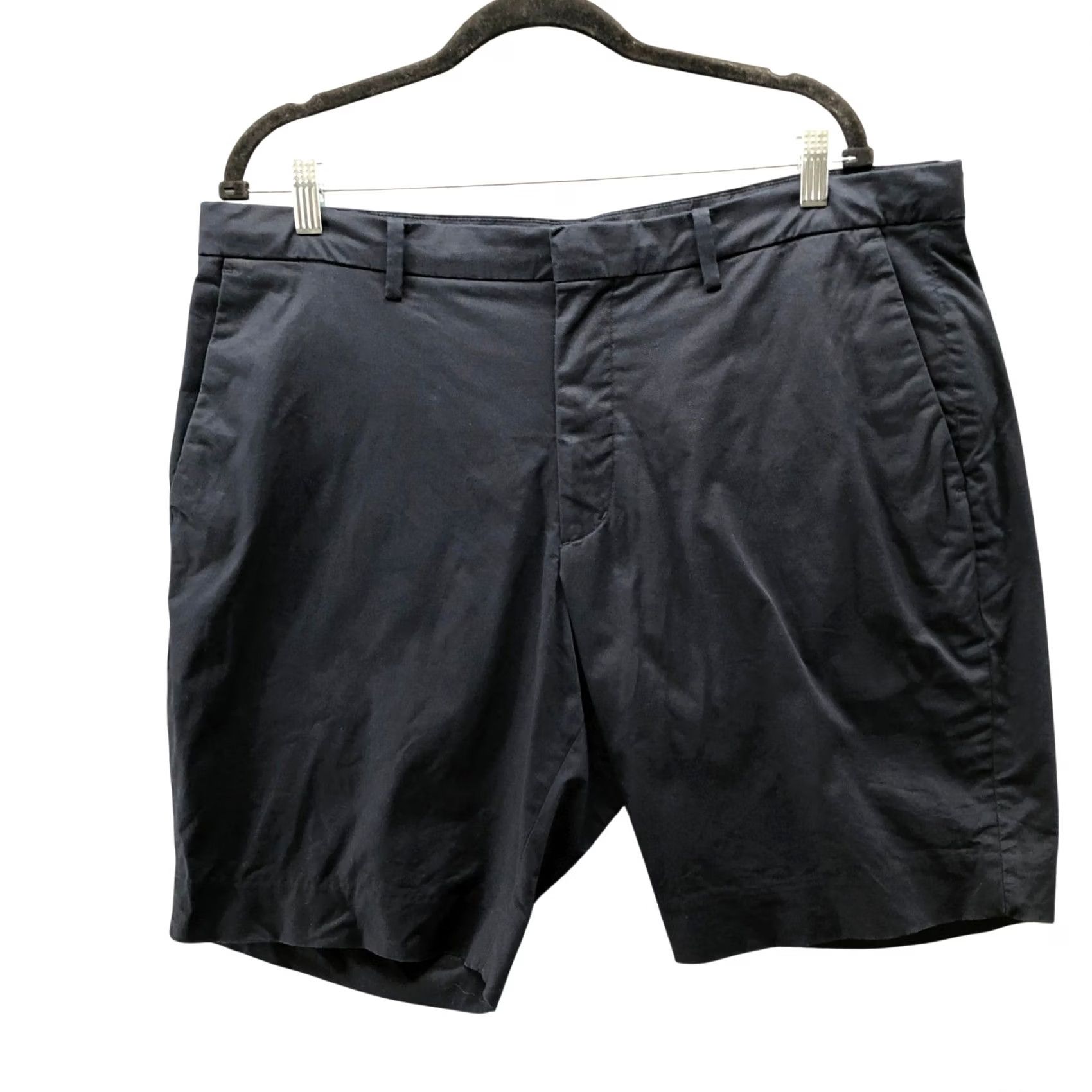 Uniqlo VINTAGE Uniqlo Stretch Slim Fit Shorts Mens XL Navy Blue Flat Front 10" 36-39 inch? Size US 36 / EU 52 - 2 Thumbnail