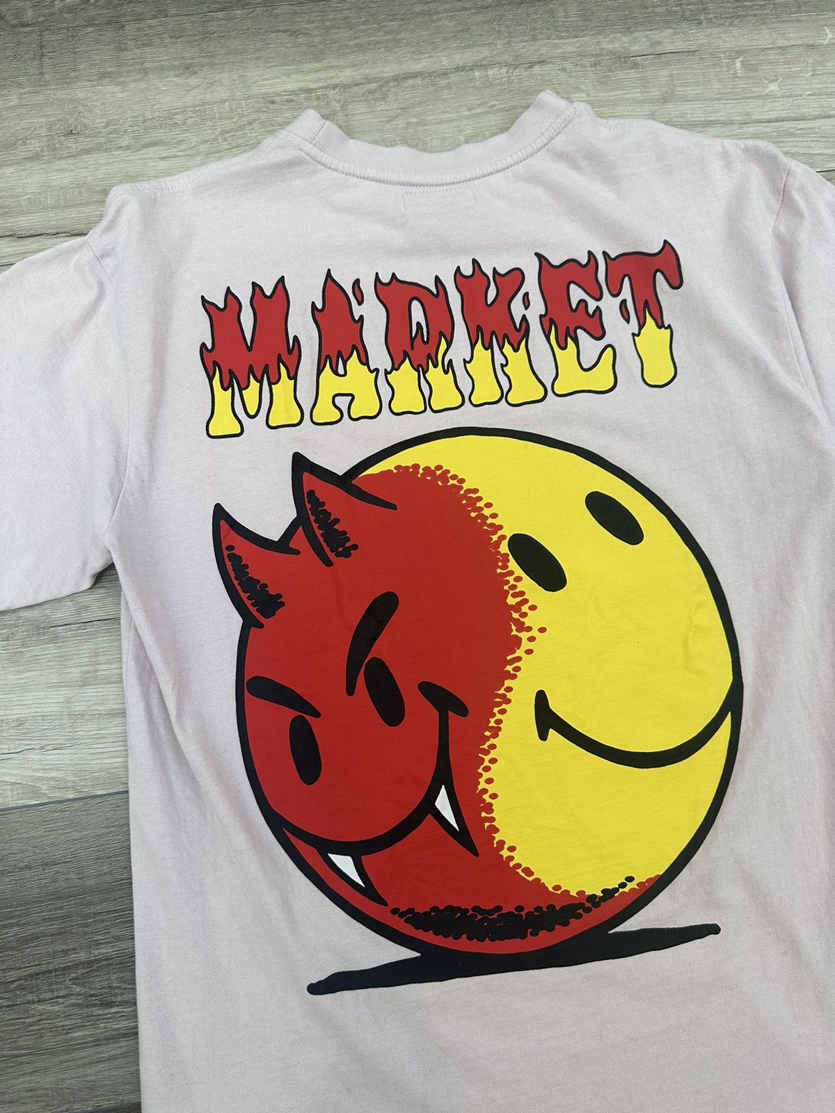 Market Market Devil / Smiley Face Flames Tee Sz. Large CTM Size US L / EU 52-54 / 3 - 5 Thumbnail