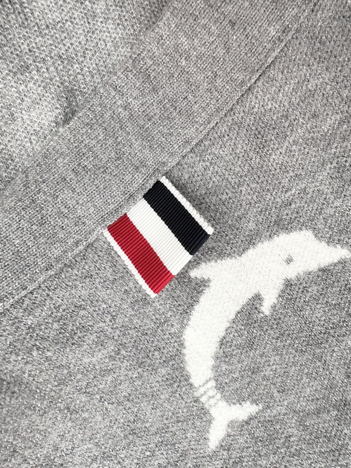 Thom Browne Cardigan decorated with Dolphins in 100% cashmere Size US M / EU 48-50 / 2 - 14 Thumbnail
