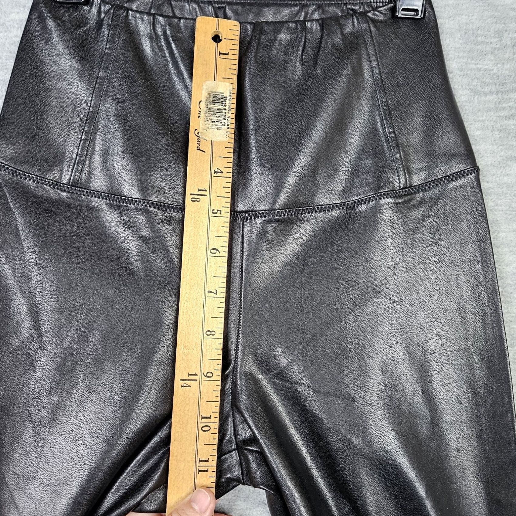 Vintage Wilfred Free Women’s Black Faux Leather Casual Skinny Legging Size XXS Women Styles Skinny Solid Black 2XS Adult Regular Mens Womens Girls Size 24" / US 00 / IT 34 - 5 Thumbnail