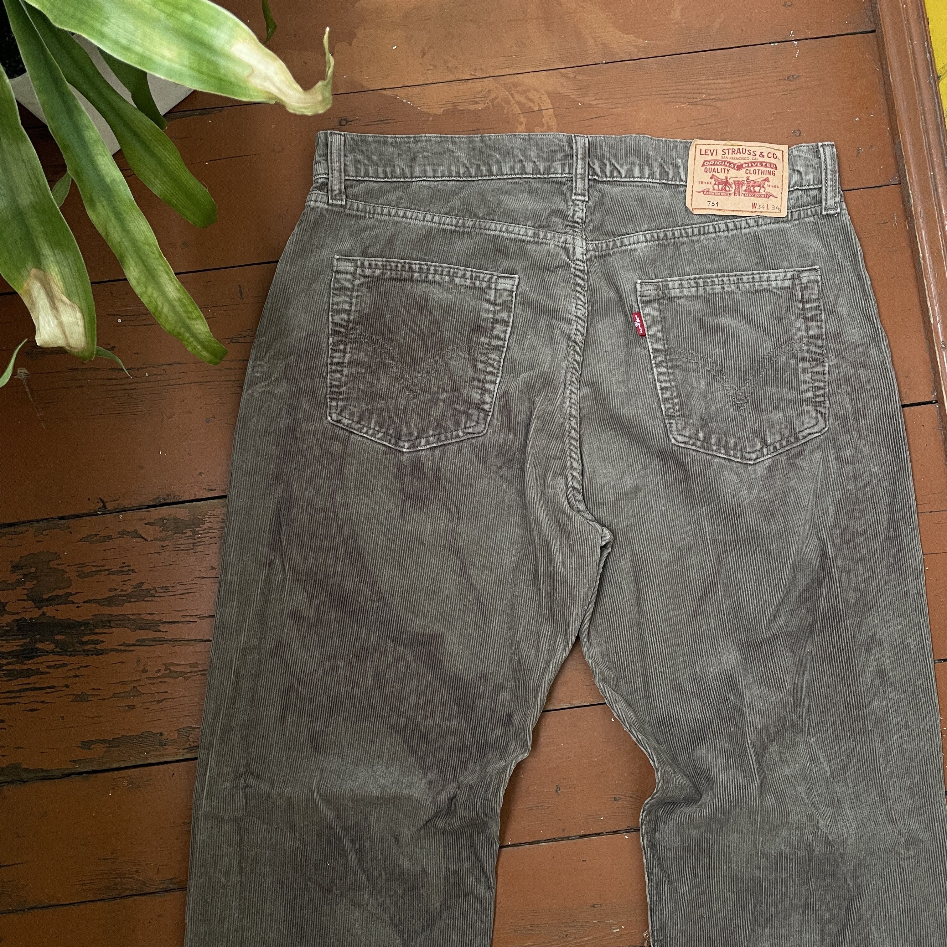 Levi's Custom Levi's Corduroy pants 1of1 japanese style faded Size US 34 / EU 50 - 9 Thumbnail