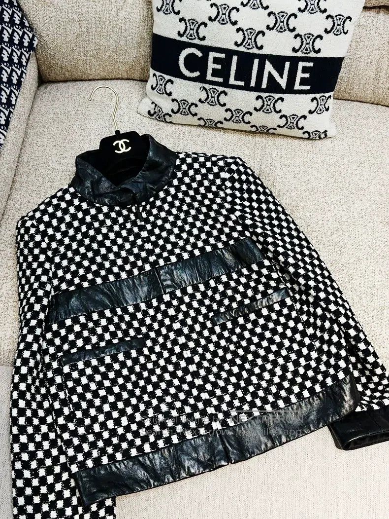 Chanel Chanel 17B high-grade black and white colour-matched brigh Size XS / US 0-2 / IT 36-38 - 2 Thumbnail