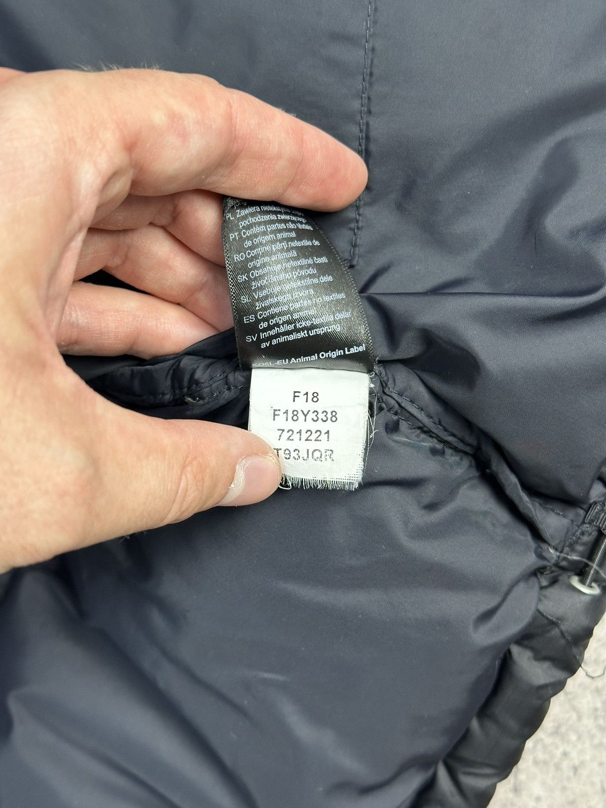 The North Face Vintage The North Face Nuptse 700 Down Puffer Jacket Black Size L / US 10 / IT 46 - 17 Thumbnail