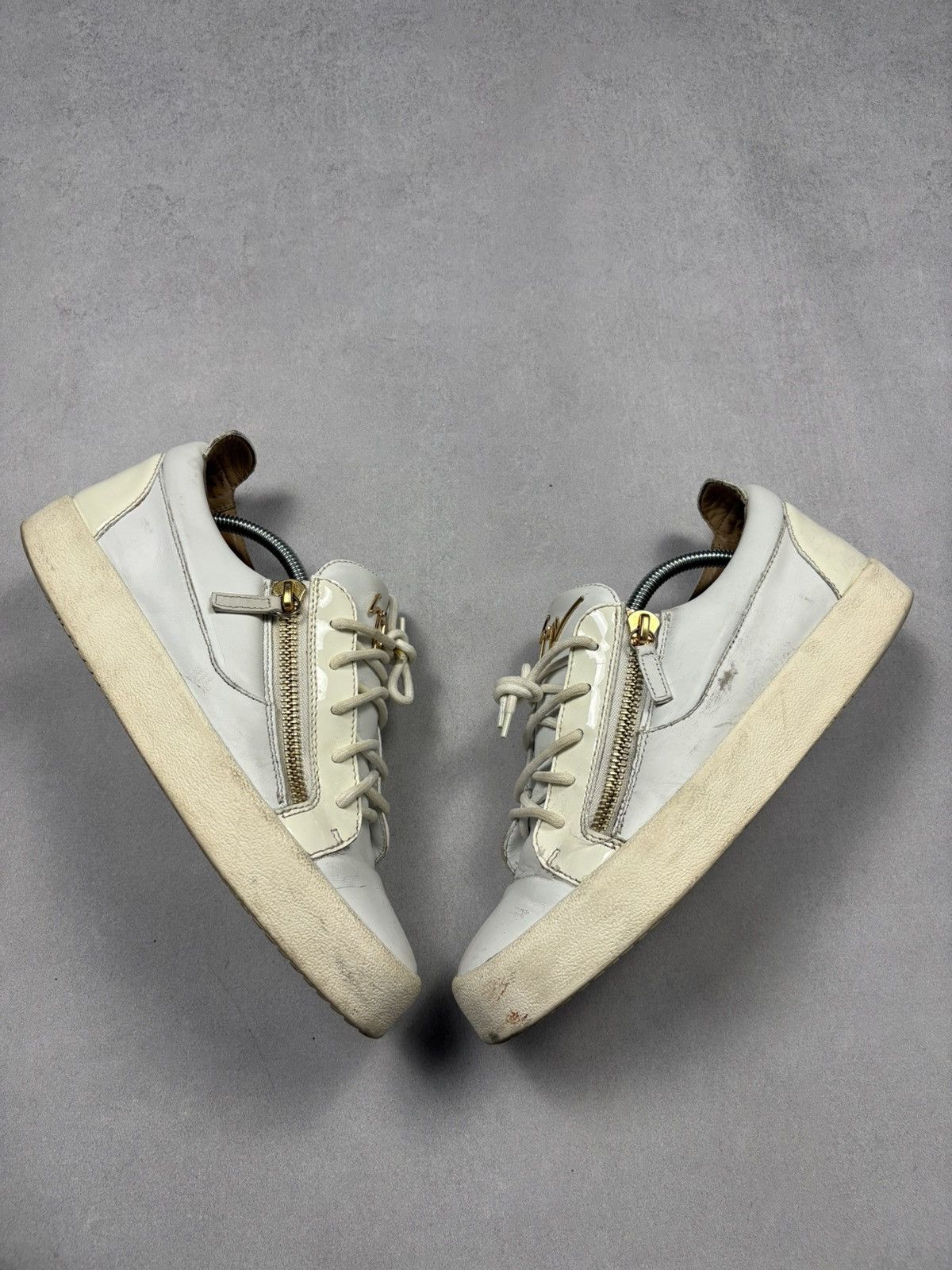 Giuseppe Zanotti Giuseppe Zanotti White Leather Zip Low Top Sneakers EU43 Size US 10 / EU 43 - 1 Thumbnail