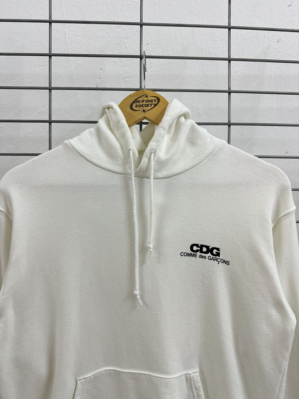 CDG by Comme des Garcons CDG Comme des Garcons AD2019 White Hoodie Size US M / EU 48-50 / 2 - 4 Thumbnail