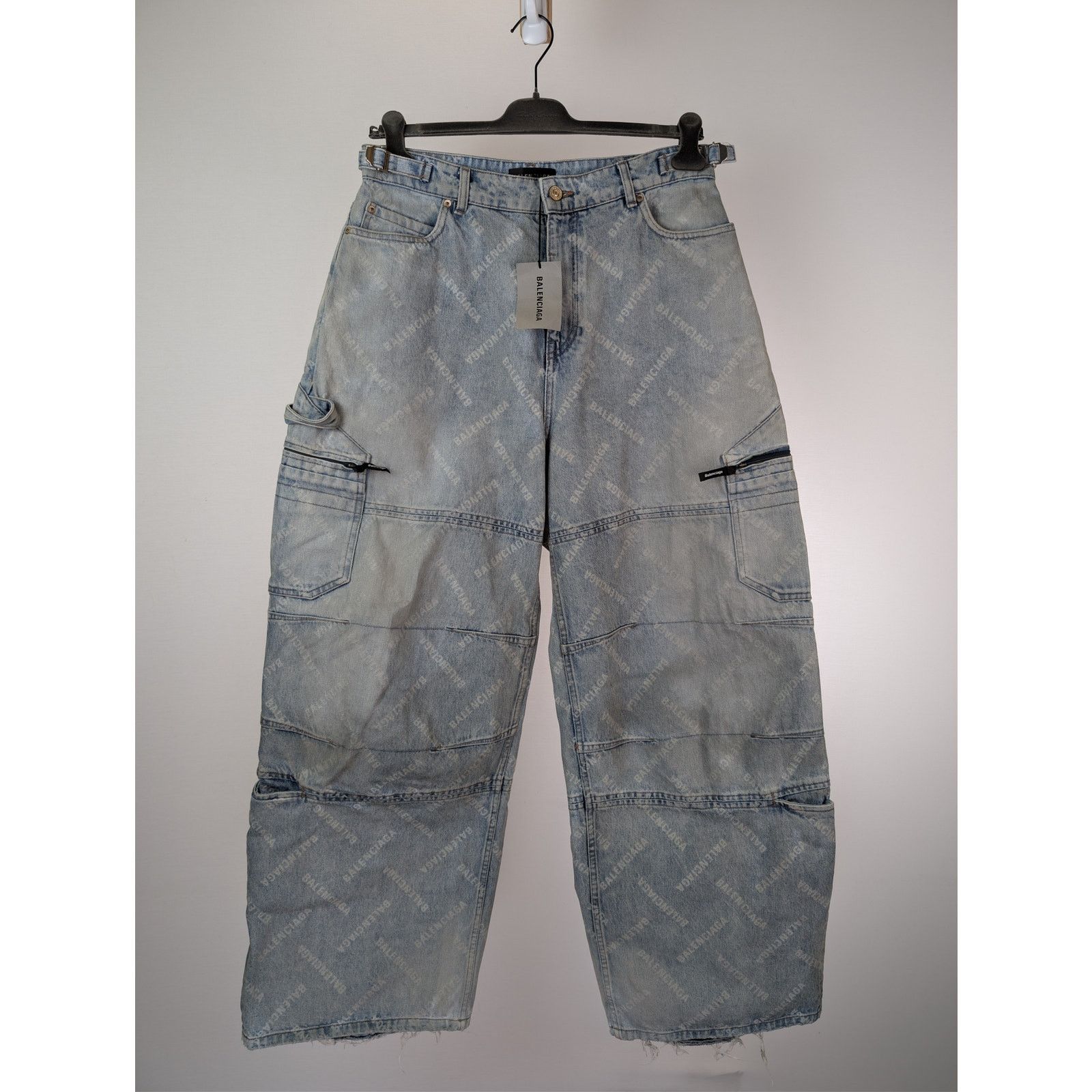Balenciaga o1rshd1 Cargo Pants in Blue Size US 32 / EU 48 - 1 Thumbnail
