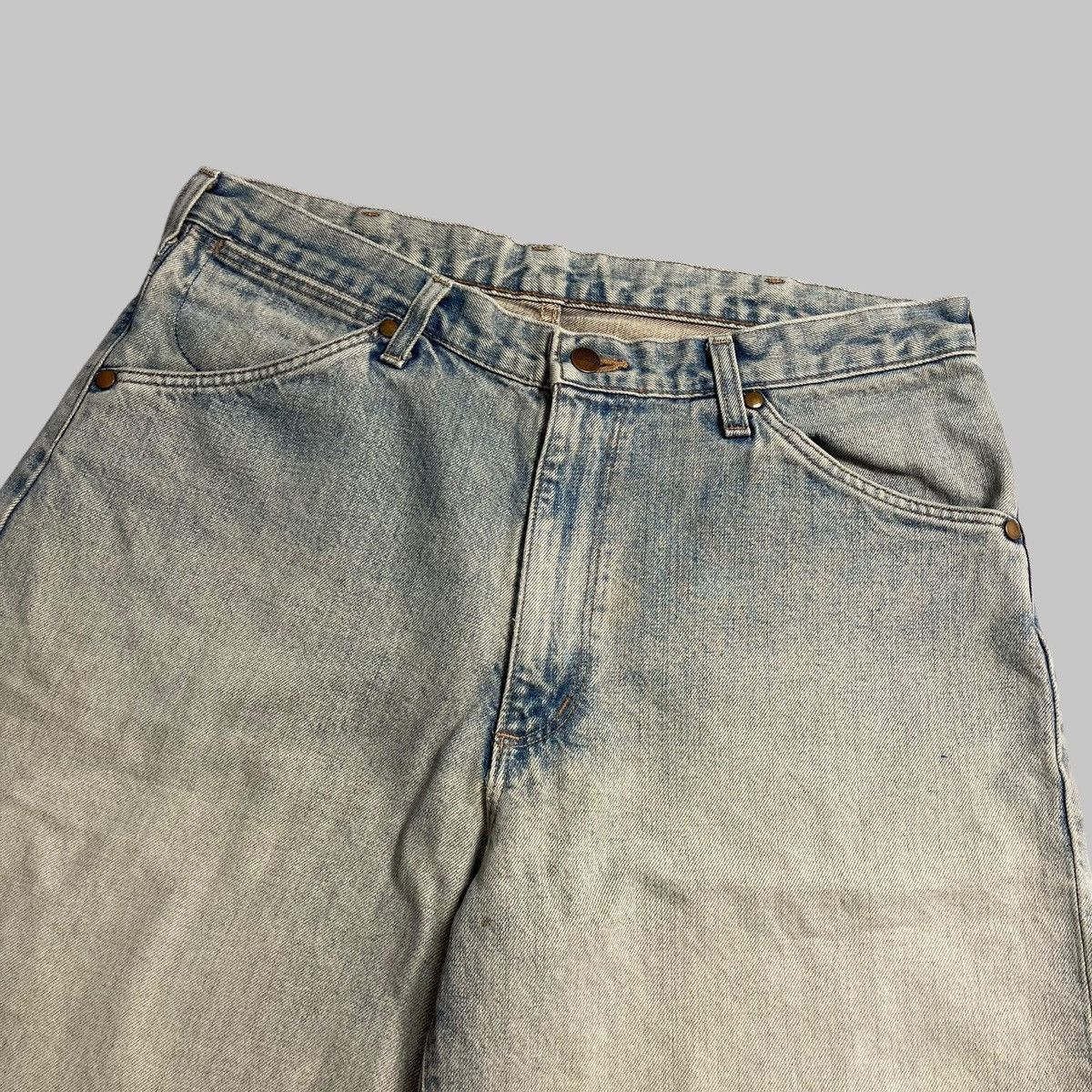 Japanese Brand × Vintage × Wrangler WRANGLER - Vtg 90s Jorts Mudwash Distressed Jeans 🇯🇵 Size US 34 / EU 50 - 4 Thumbnail