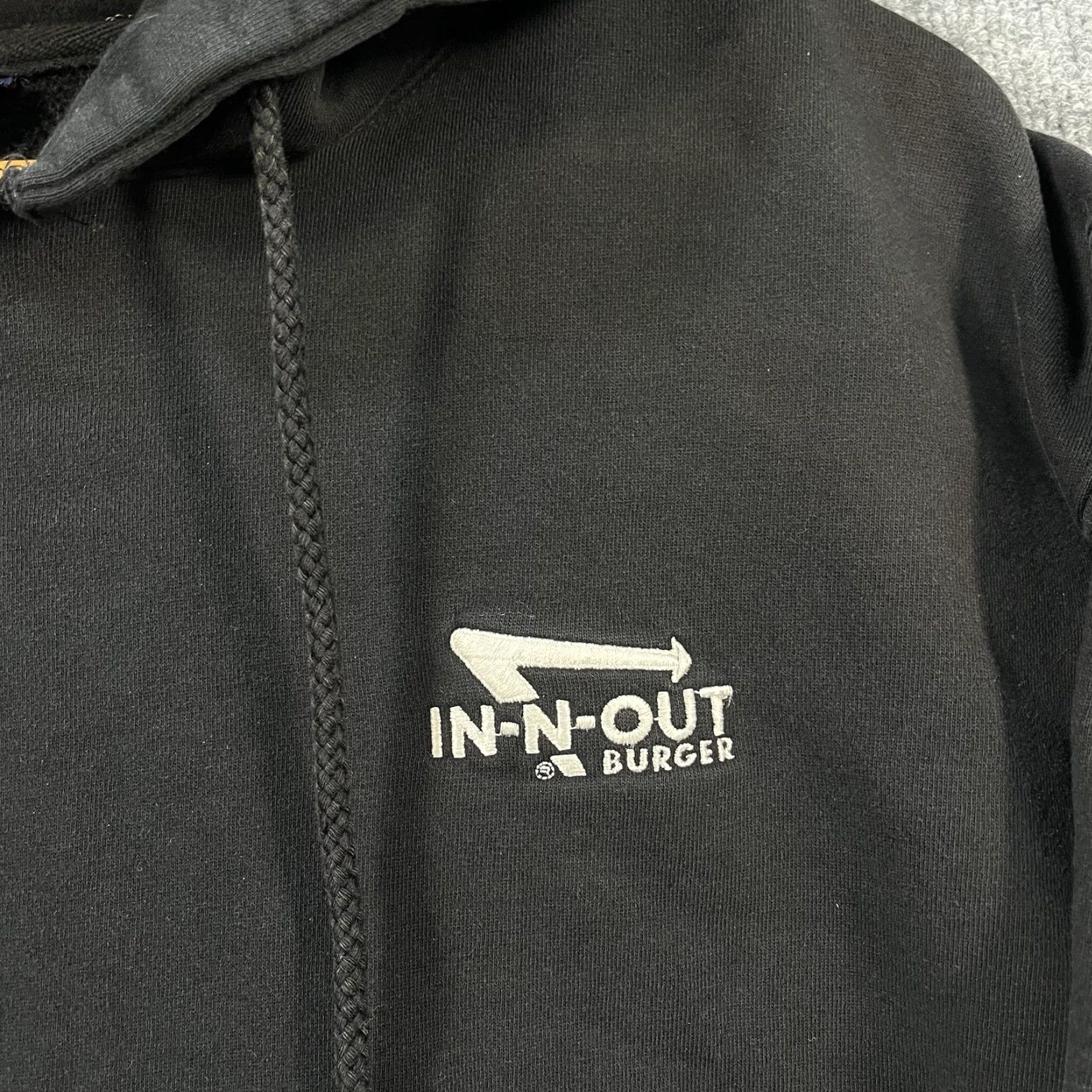 Vintage VINTAGE In-N-Out Burger Hoodie Mens L Black Embroidered Pullover Sweatshirt Size US L / EU 52-54 / 3 - 2 Thumbnail