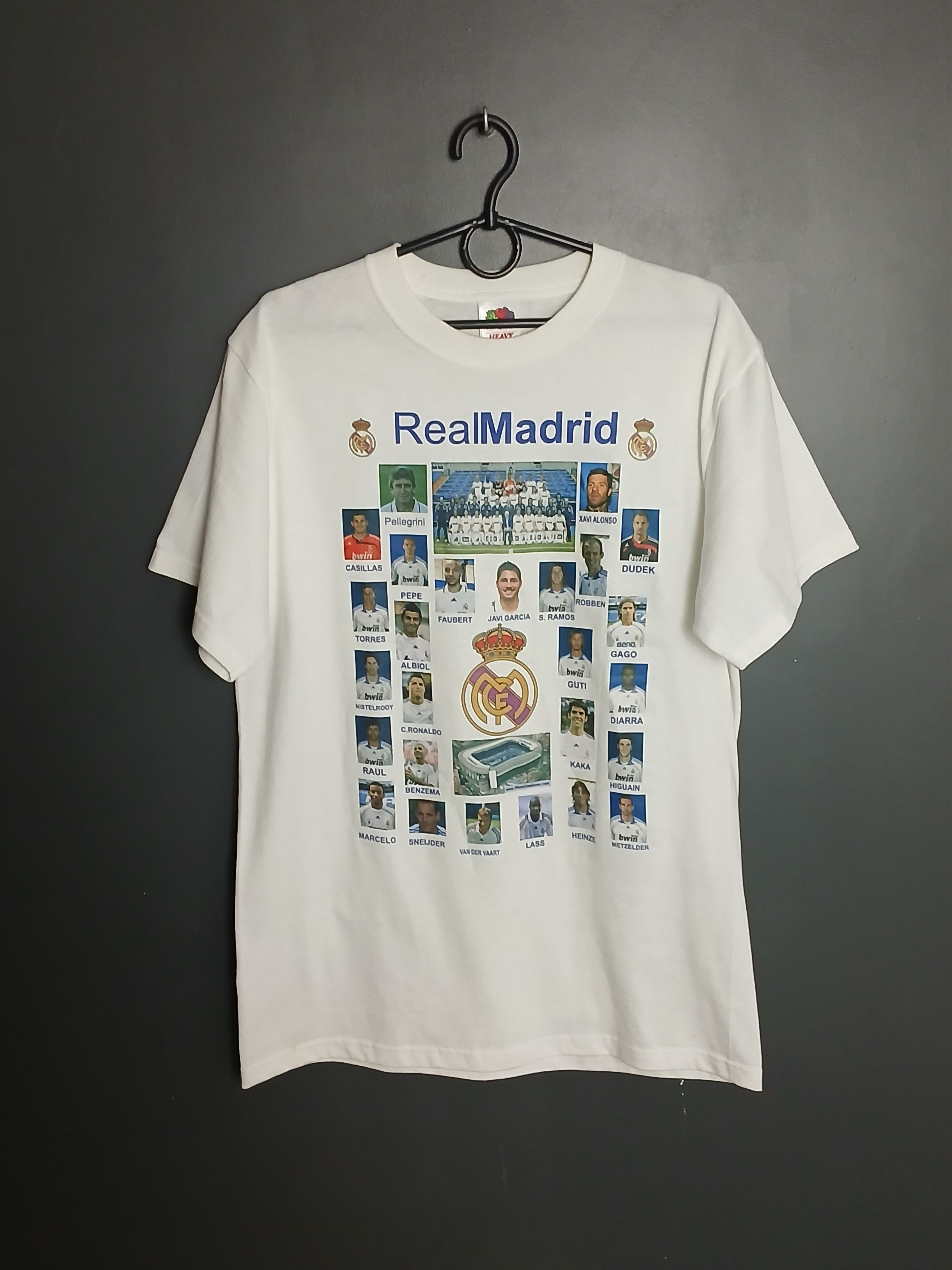 Fruit Of The Loom Real Madrid Football T-Shirt Size US M / EU 48-50 / 2 - 1 Thumbnail