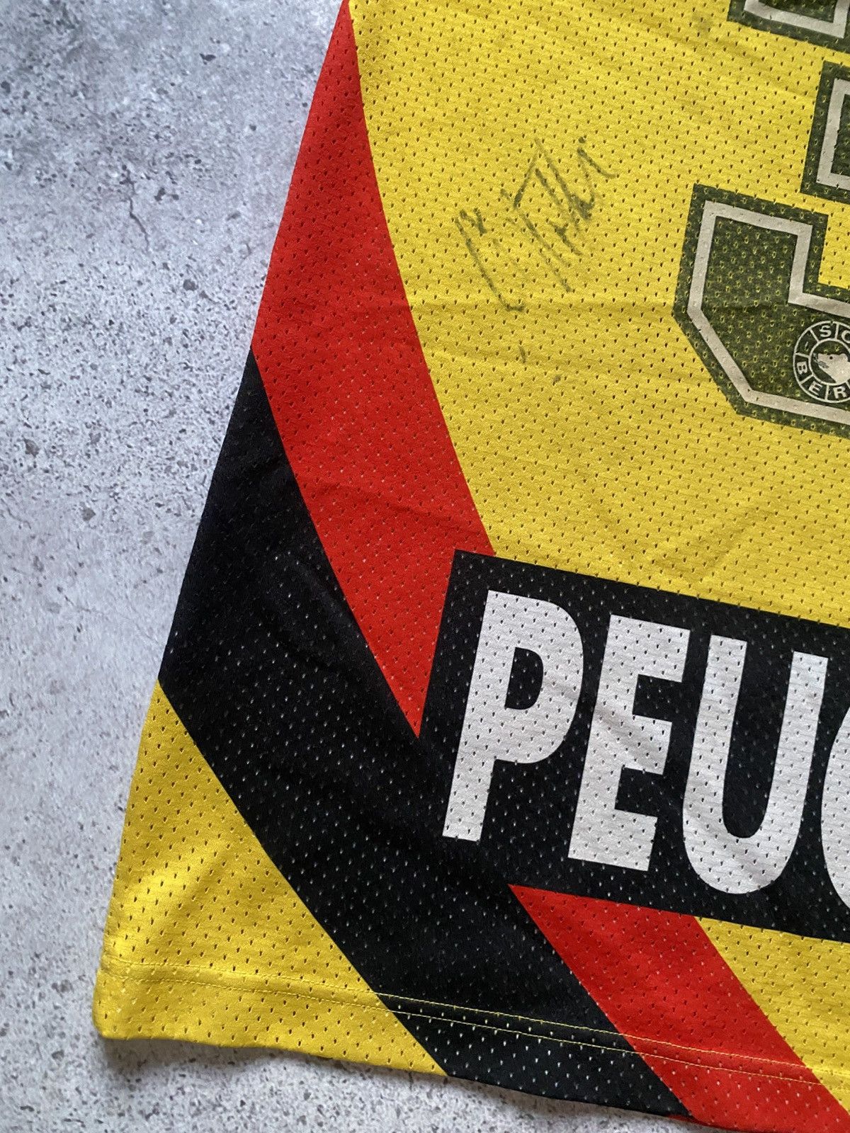 Ccm × NFL Vintage CCM Sc Bern Switzerland Ice Hockey Jersey Size US S / EU 44-46 / 1 - 12 Thumbnail