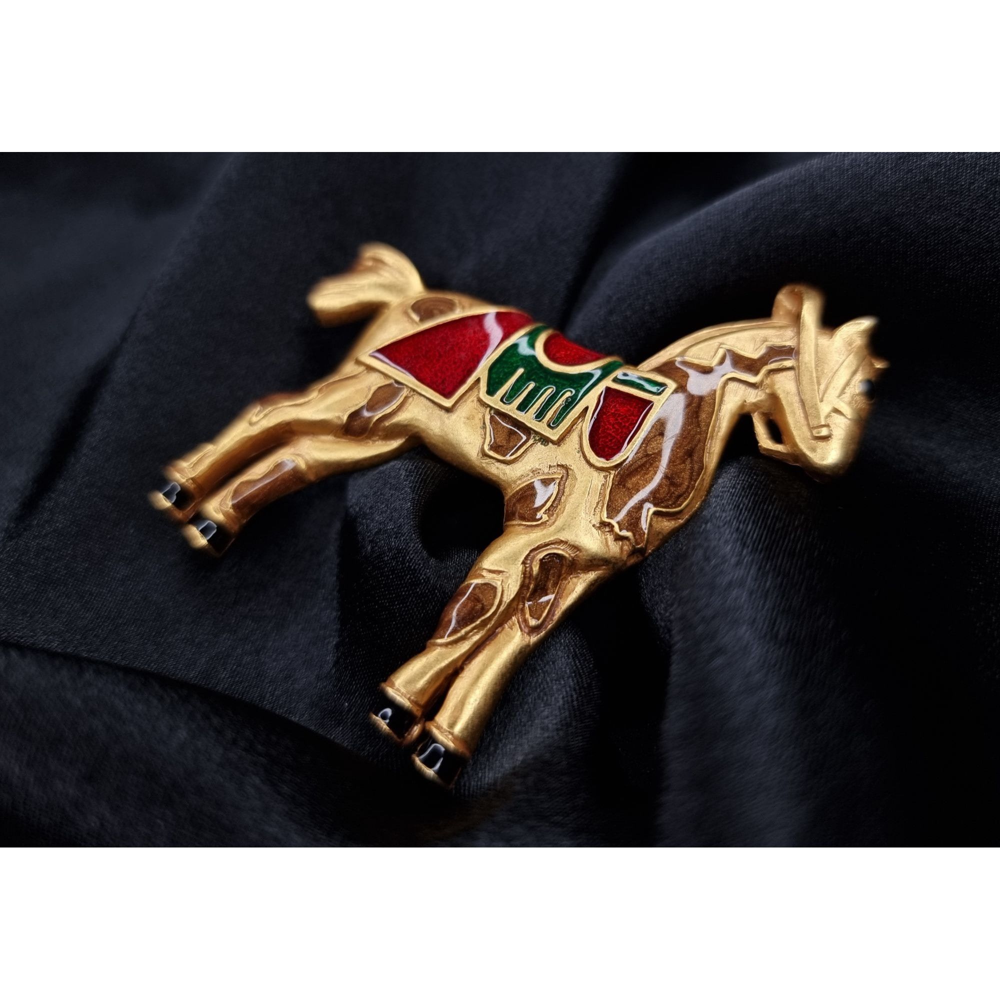 Vintage Vintage 1994 Museum Of American Folk Art Horse Brooch Pin Go Size ONE SIZE - 3 Thumbnail