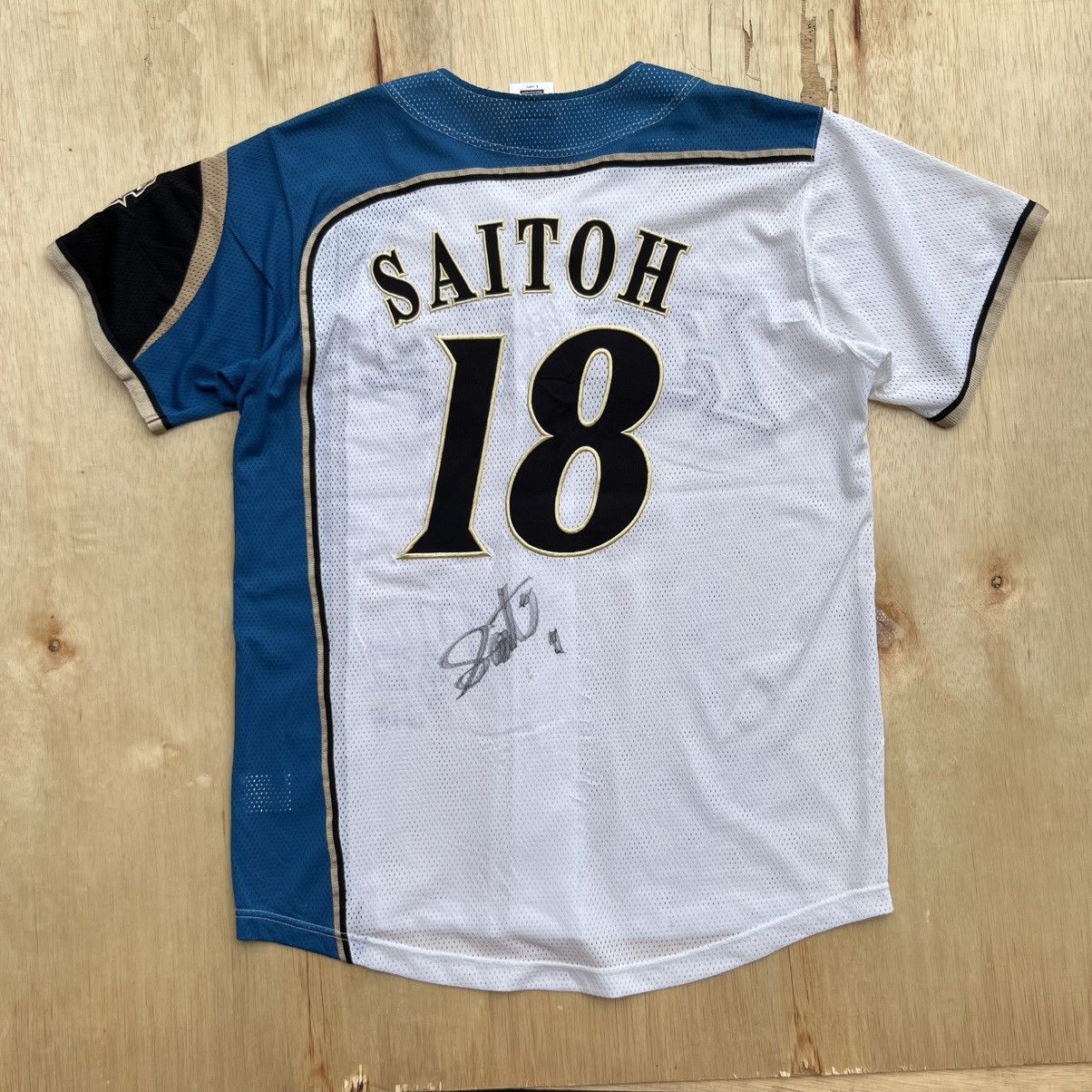 MLB BASEBALL JAPAN LEAGUE ORIGINAL SIGN MATCH WORN PLAYER ISSUE Size US L / EU 52-54 / 3 - 8 Thumbnail
