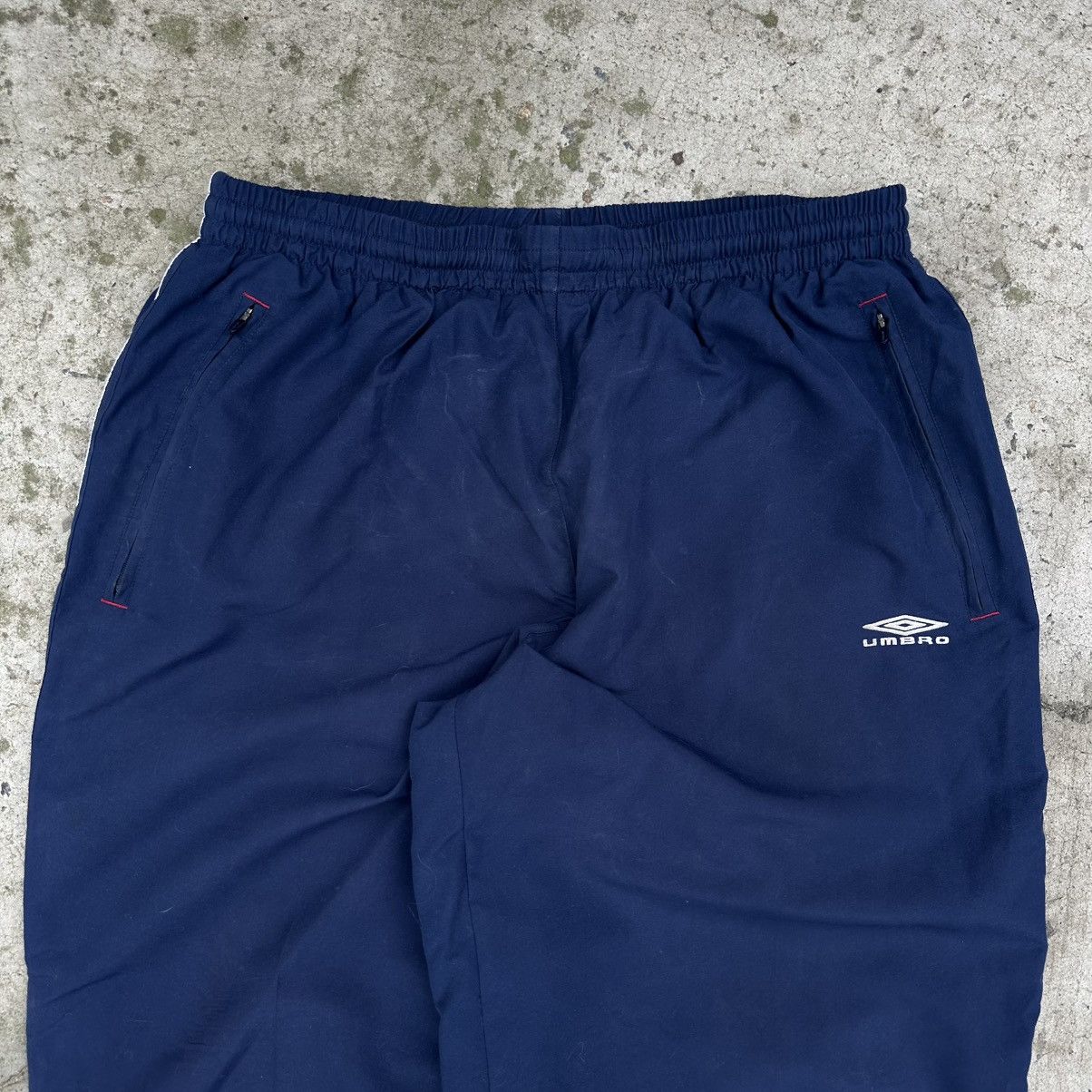 Umbro Vintage Umbro Joggers Baggy Pants Sport-wear Rap 90s Y2K Size US 36 / EU 52 - 6 Thumbnail