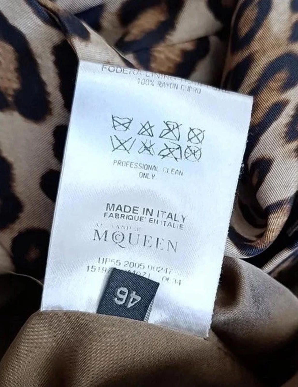 Alexander McQueen FW2005 Alexander McQueen Runway Leopard Print Trench Coat Size L / US 10 / IT 46 - 6 Thumbnail