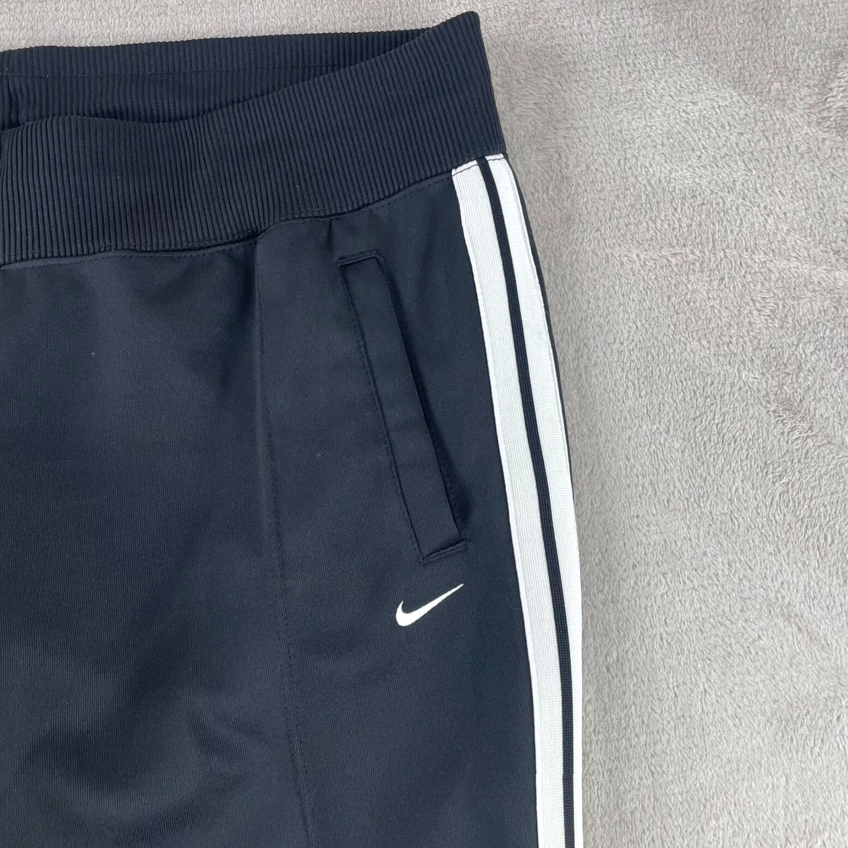 Nike NIKE Striker Warm Up Pants Women L Black Striped Ankle Zip Activewear Size 36" / US 14 / IT 50 - 5 Thumbnail