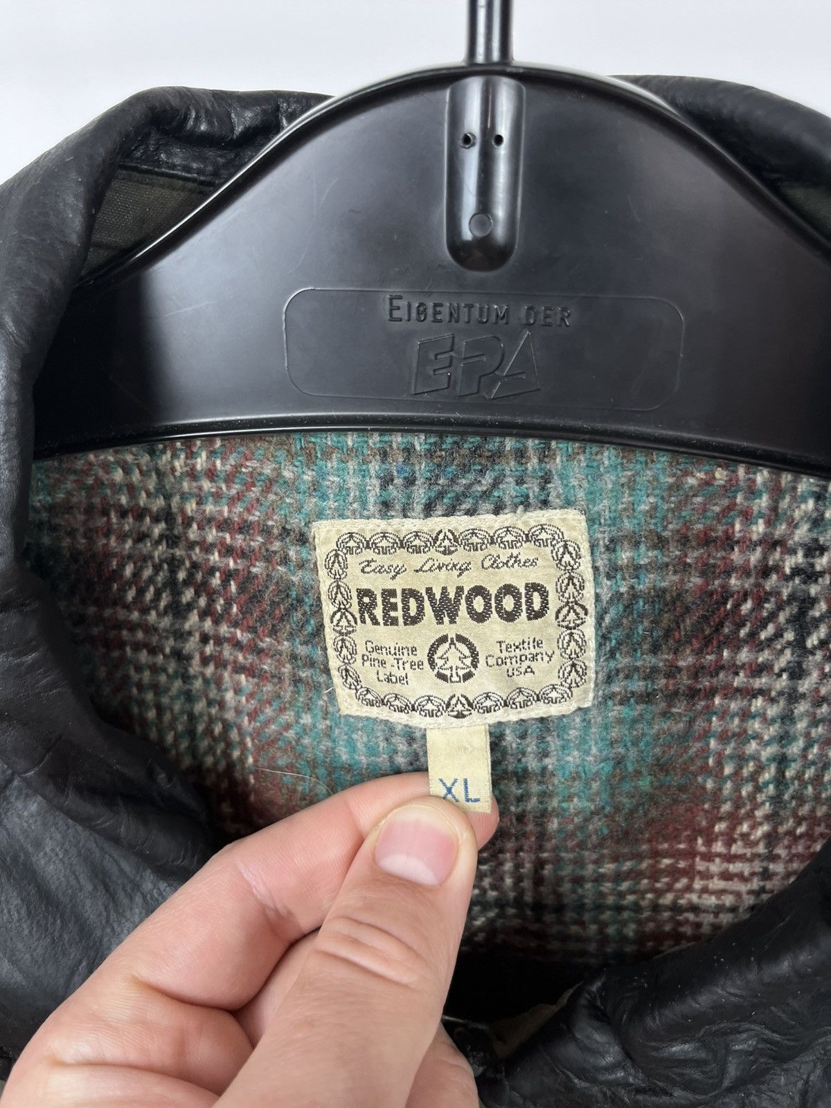 Other Vintage Redwood Waxed Jacket Distressed Leather Collar XL Size US XL / EU 56 / 4 - 5 Thumbnail