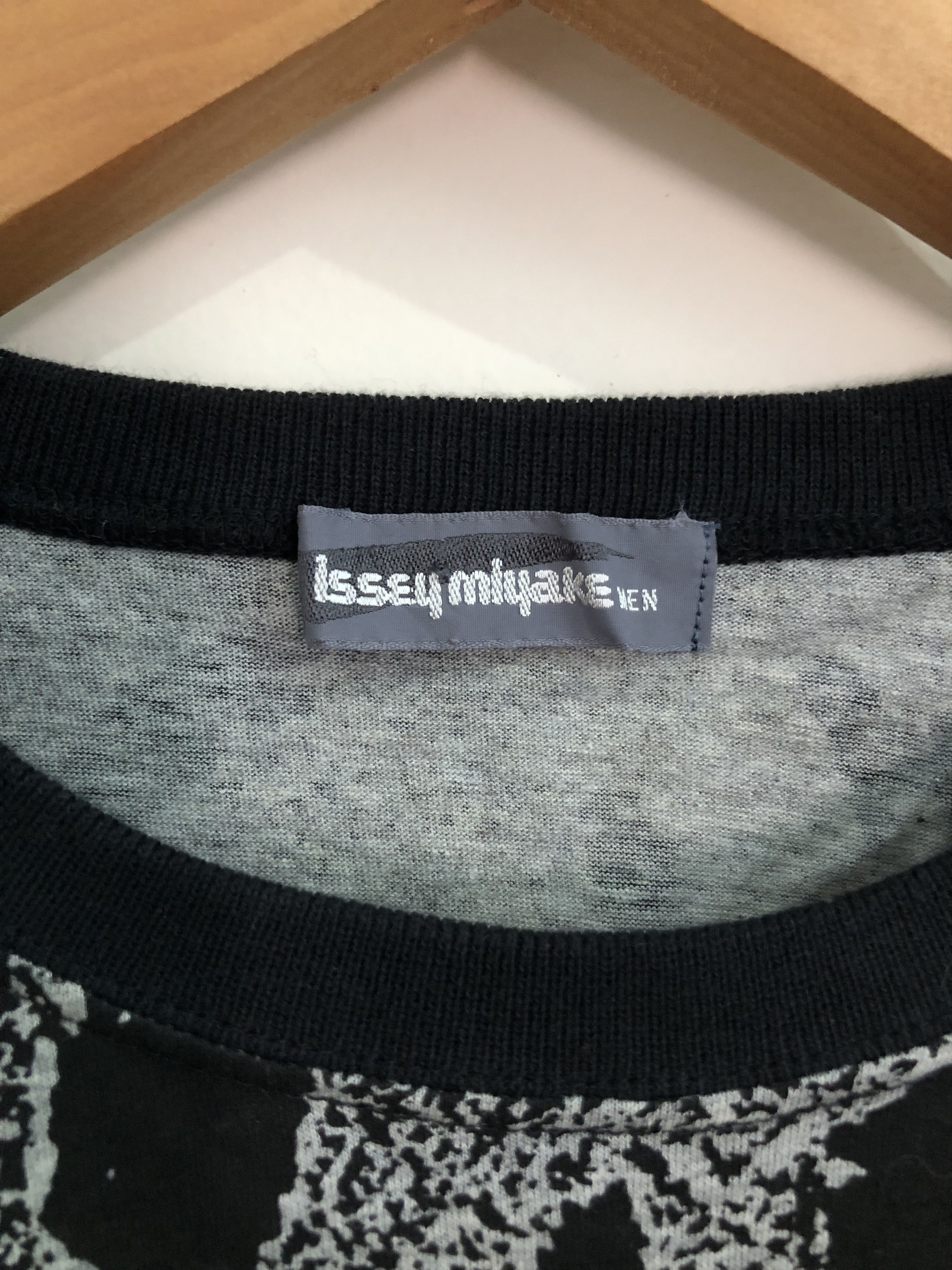 Issey Miyake 🔥RARE🔥 Vintage Brushstroke Issey Miyake Shirt Size US M / EU 48-50 / 2 - 2 Thumbnail