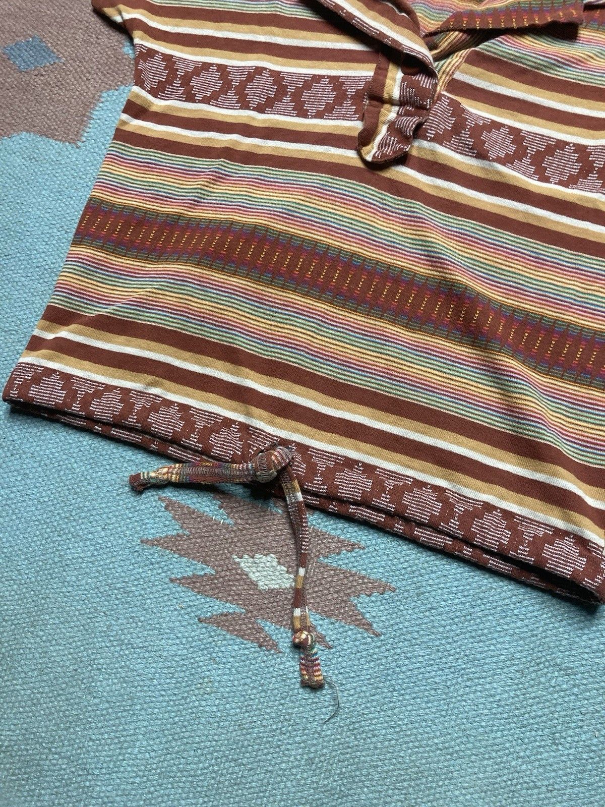Vintage 70s polo shirt aztec striped hippie boho women’s M boxy crop Size M / US 6-8 / IT 42-44 - 2 Thumbnail
