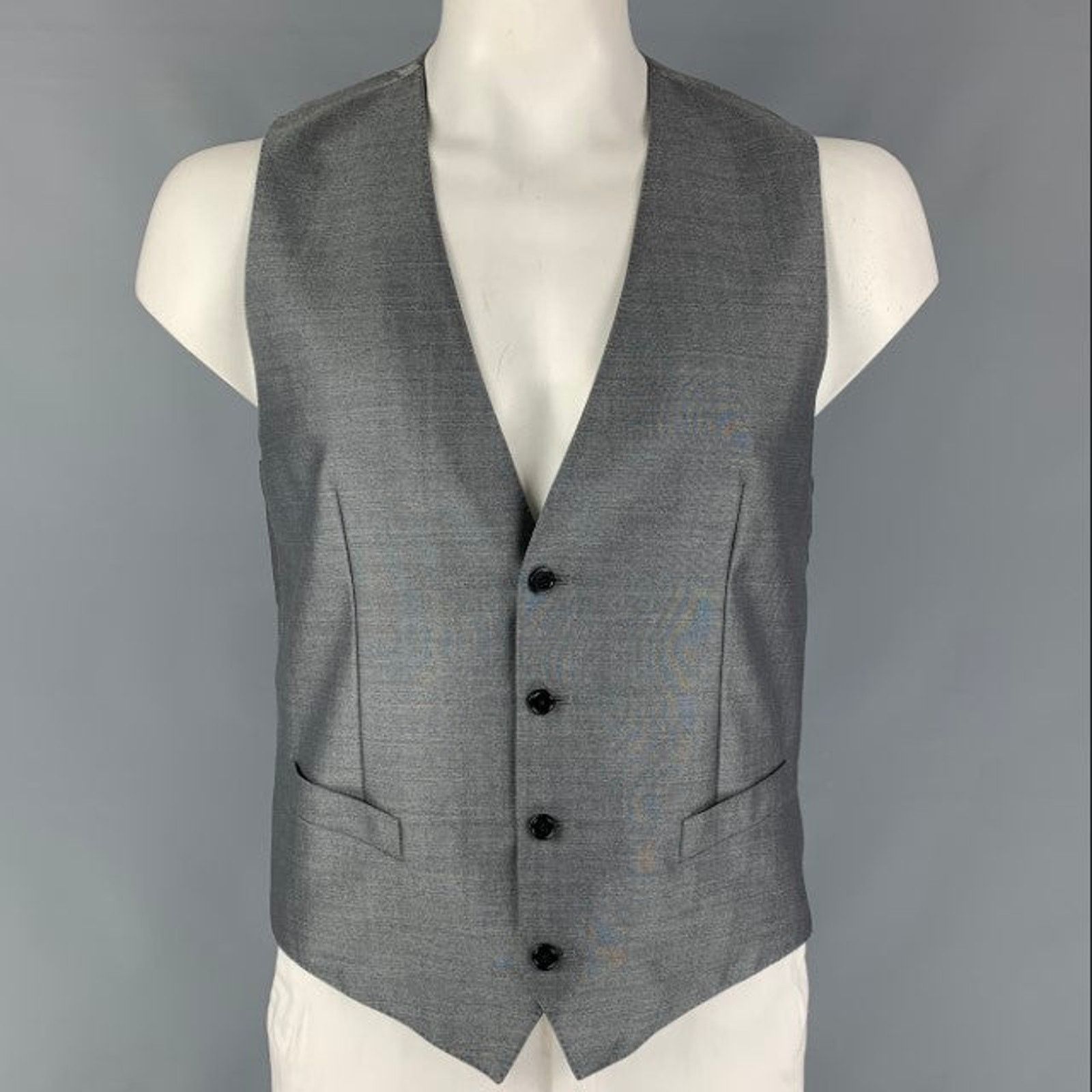 Dolce & Gabbana Size 40 Grey Solid Wool & Silk Buttoned Vest Size 40R - 1 Thumbnail
