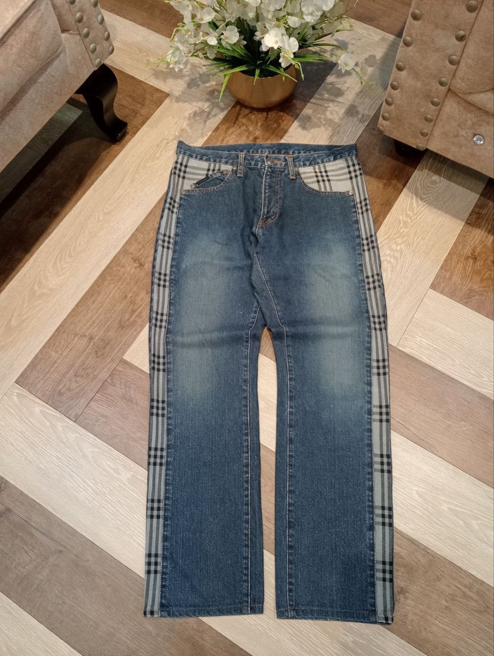Burberry BURBERRY BLUE LABEL BLUE DENIM JEANS Size US 32 / EU 48 - 1 Thumbnail