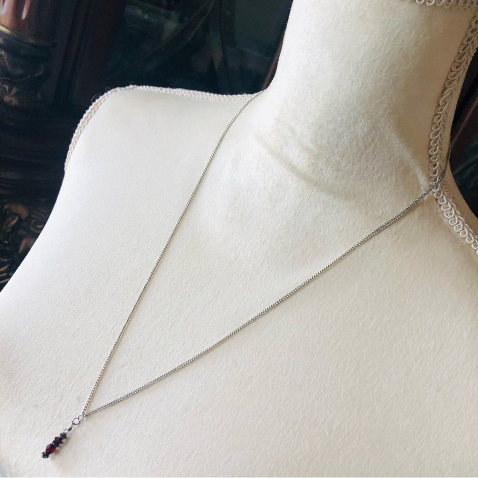 Handmade Hand crafted garnet crystal dangle pendant necklace Size ONE SIZE - 4 Thumbnail