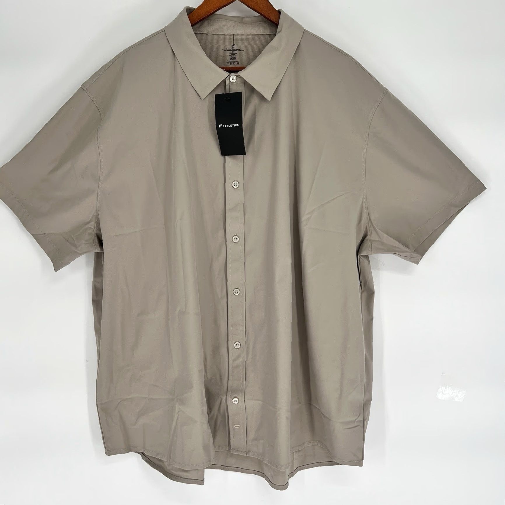 Fabletics Fabletics Button-Up Shirt Men 2XL Short Sleeve Beige Breathable Knit Solid Casual Travel Regular Size US XXL / EU 58 / 5 - 2 Thumbnail