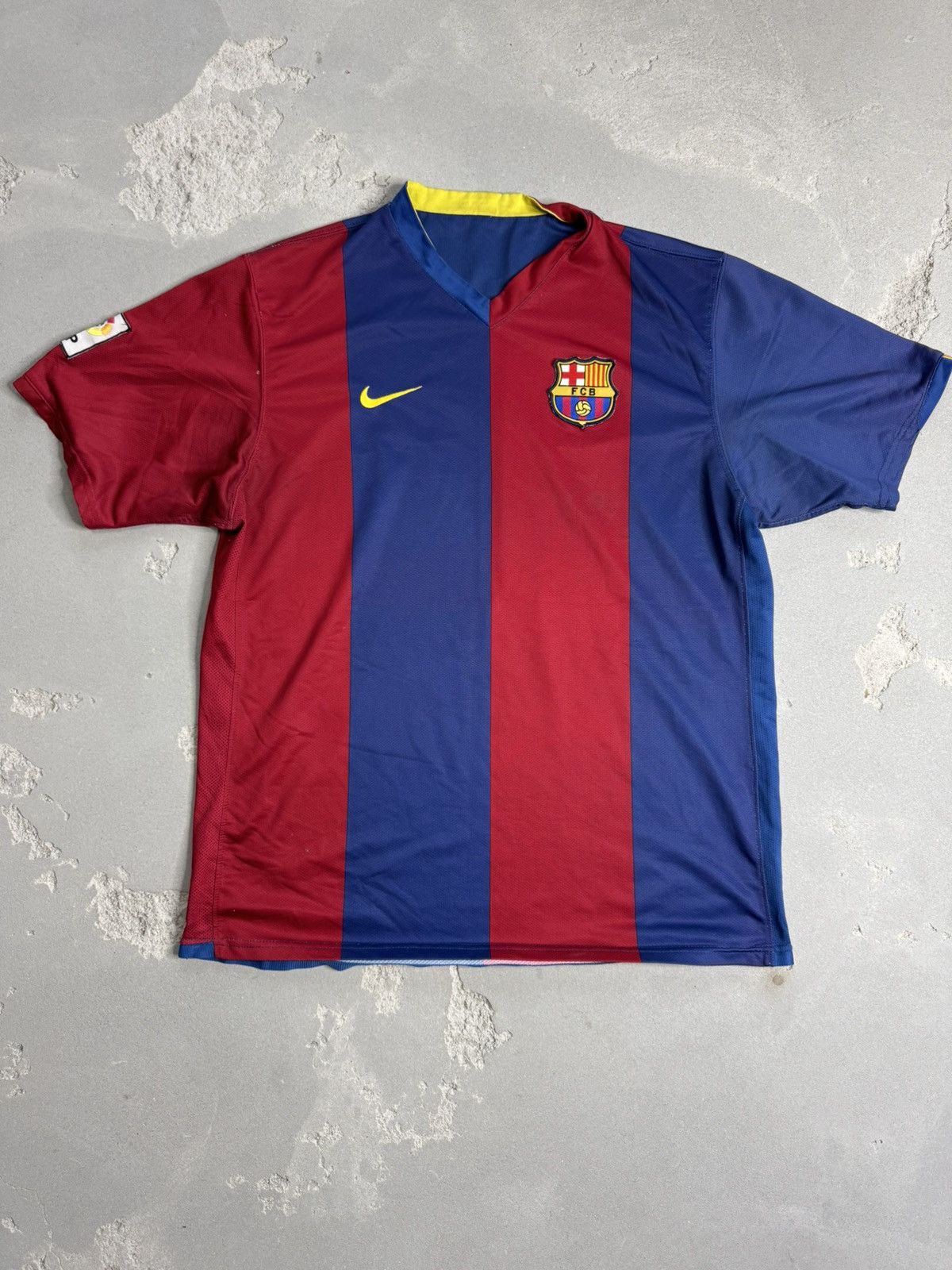 Nike Nike vintage Barcelona jersey Size US L / EU 52-54 / 3 - 1 Thumbnail