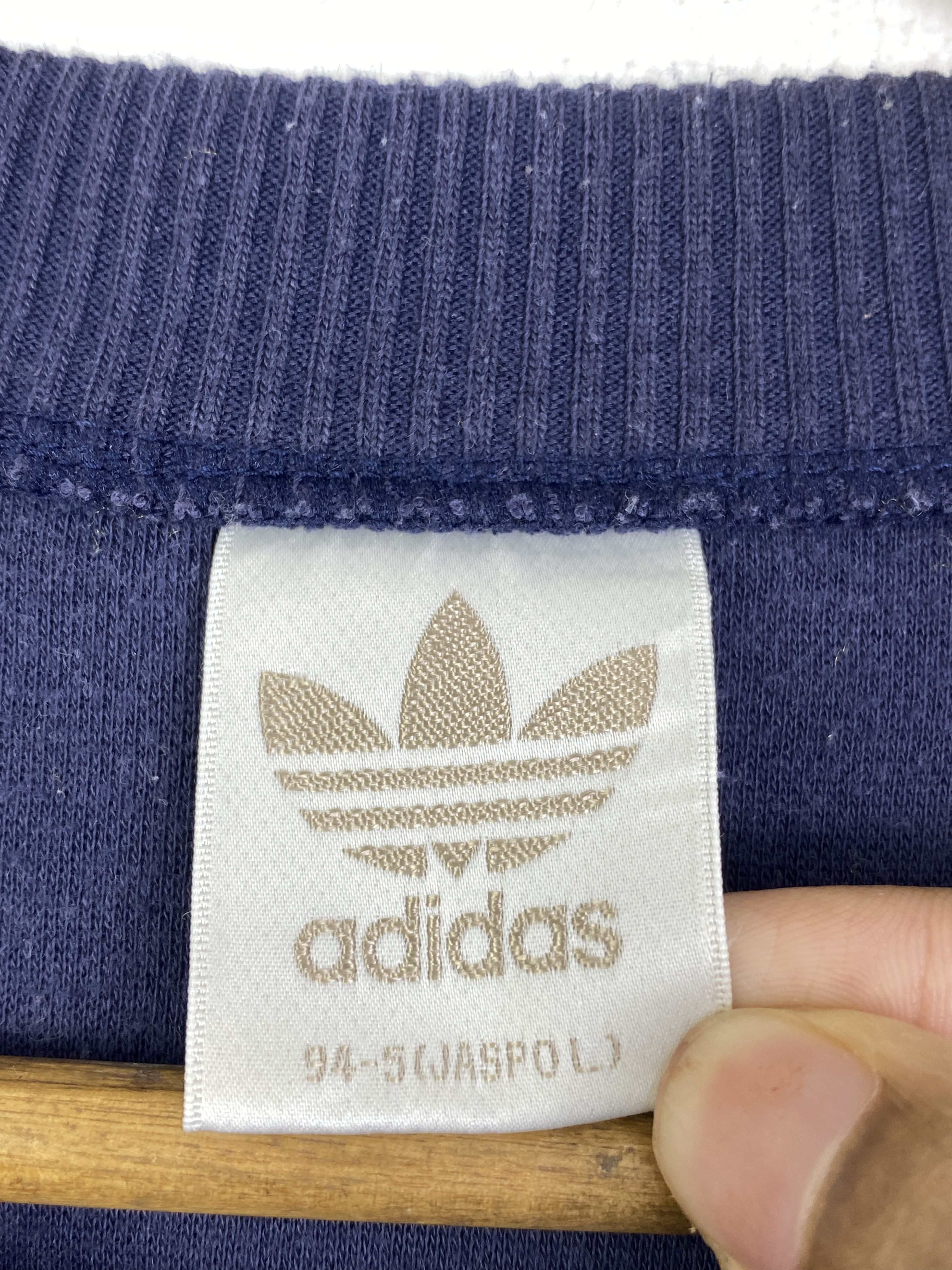 Adidas Vintage 90s Adidas Rainbow Spell Out Sweatshirt SH0266 Size US L / EU 52-54 / 3 - 8 Thumbnail