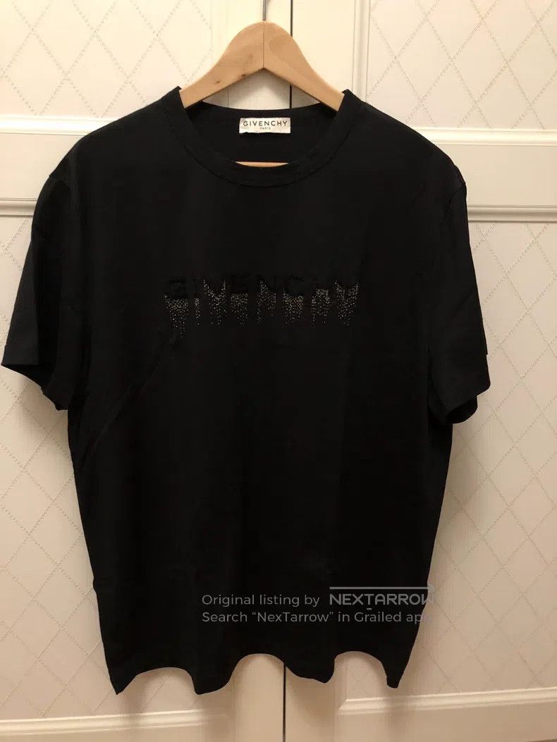 Givenchy Givenchy Black Heavy Embroidery Short Sleeve T-Shirt (Size Size US L / EU 52-54 / 3 - 1 Thumbnail