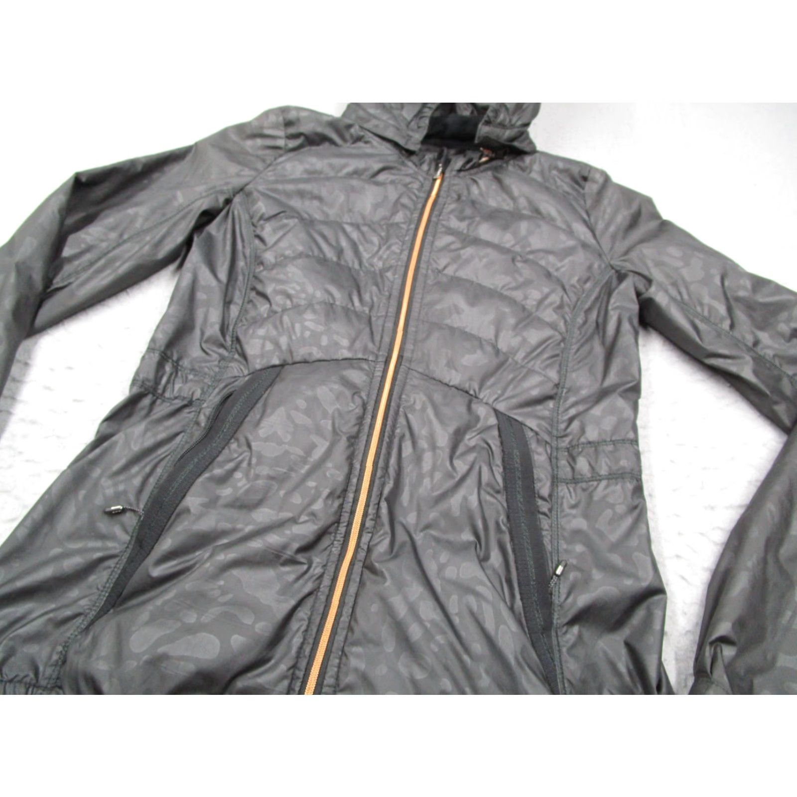 Lululemon Lululemon Jacket Women 4 Black Spring Fling Puffy Down Removable Hood Zip Pockets Animal Print Logo Ruffle Short Jacket Size S / US 4 / IT 40 - 2 Thumbnail