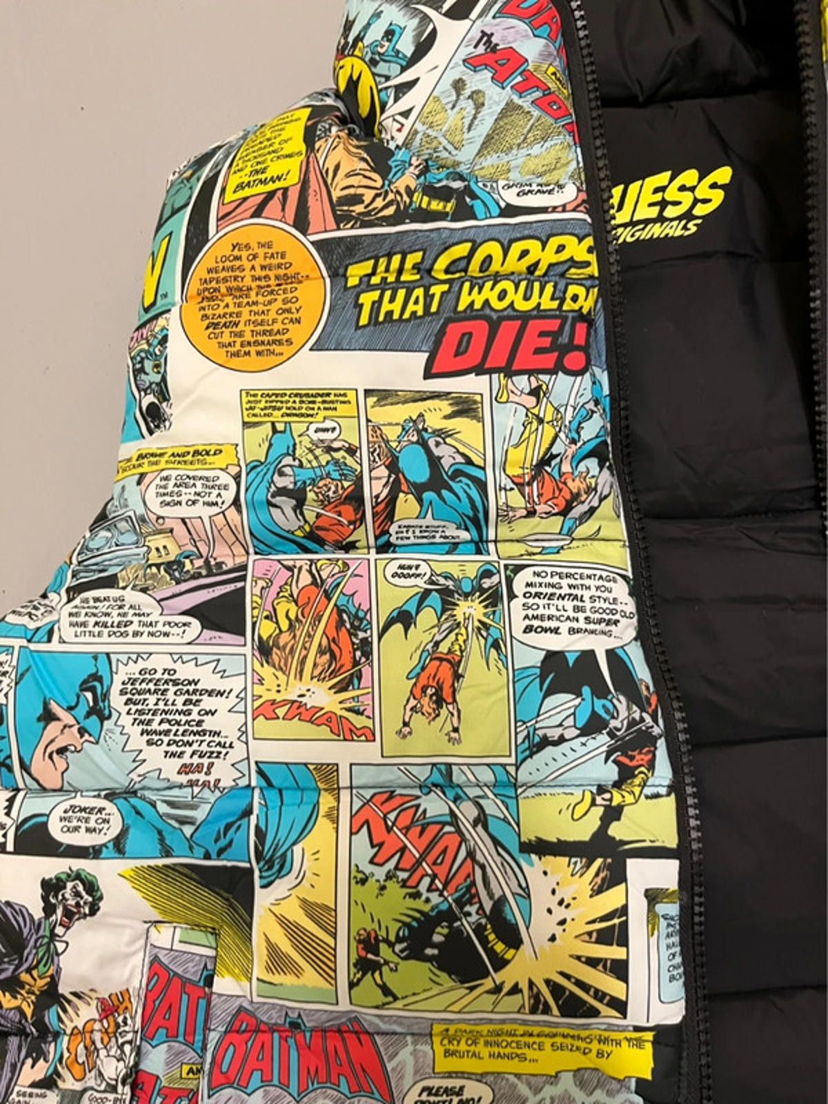 Guess Guess Originals X Batman puffer vest black NEW RPR €260 Size M / US 6-8 / IT 42-44 - 7 Thumbnail