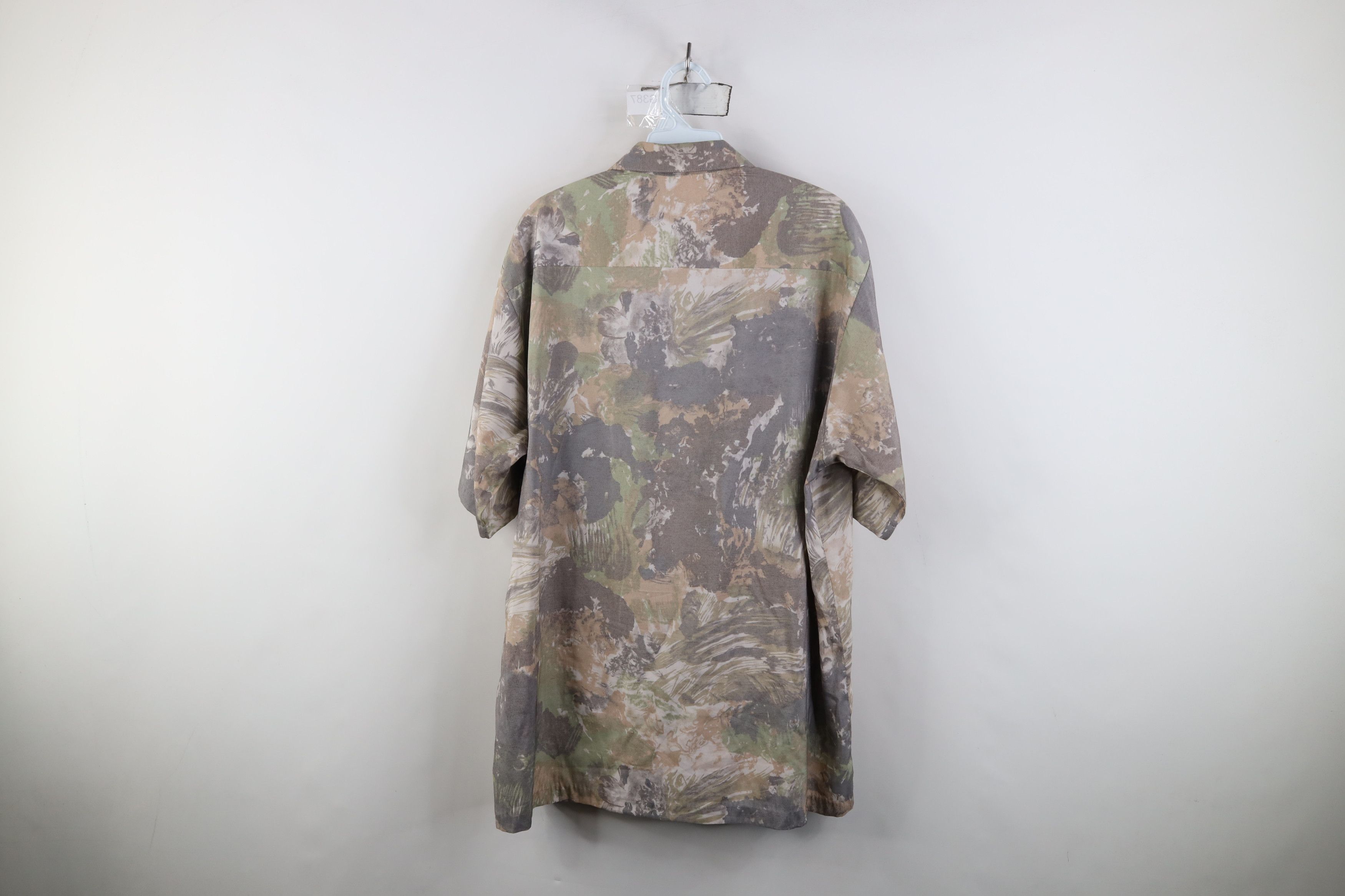 Vintage Vintage 90s Streetwear Abstract Camp Collar Button Shirt USA Size US L / EU 52-54 / 3 - 12 Thumbnail