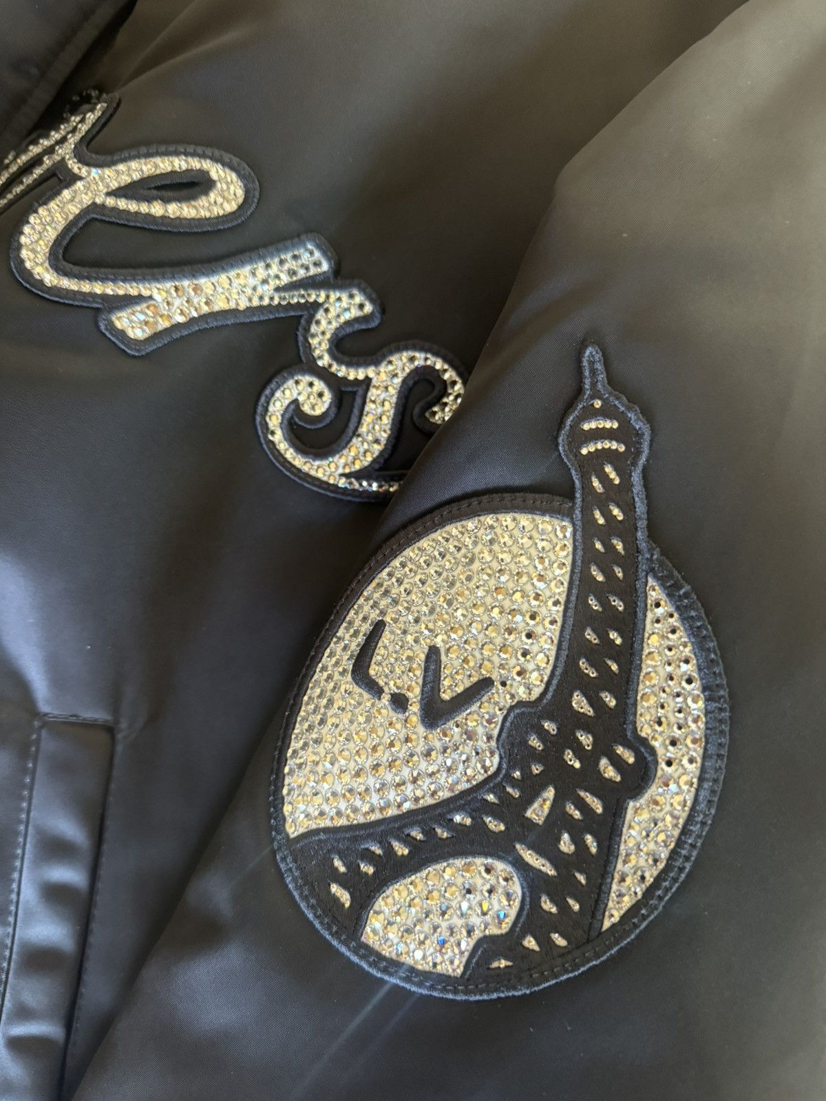 Louis Vuitton × Pharrell LOVERS CRYSTAL BOMBER JACKET Size US XL / EU 56 / 4 - 4 Thumbnail