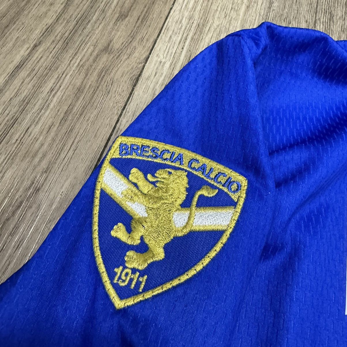 Sports Specialties Brescia 00/01 longsleeves home shirt #10 Baggio Size US M / EU 48-50 / 2 - 7 Thumbnail