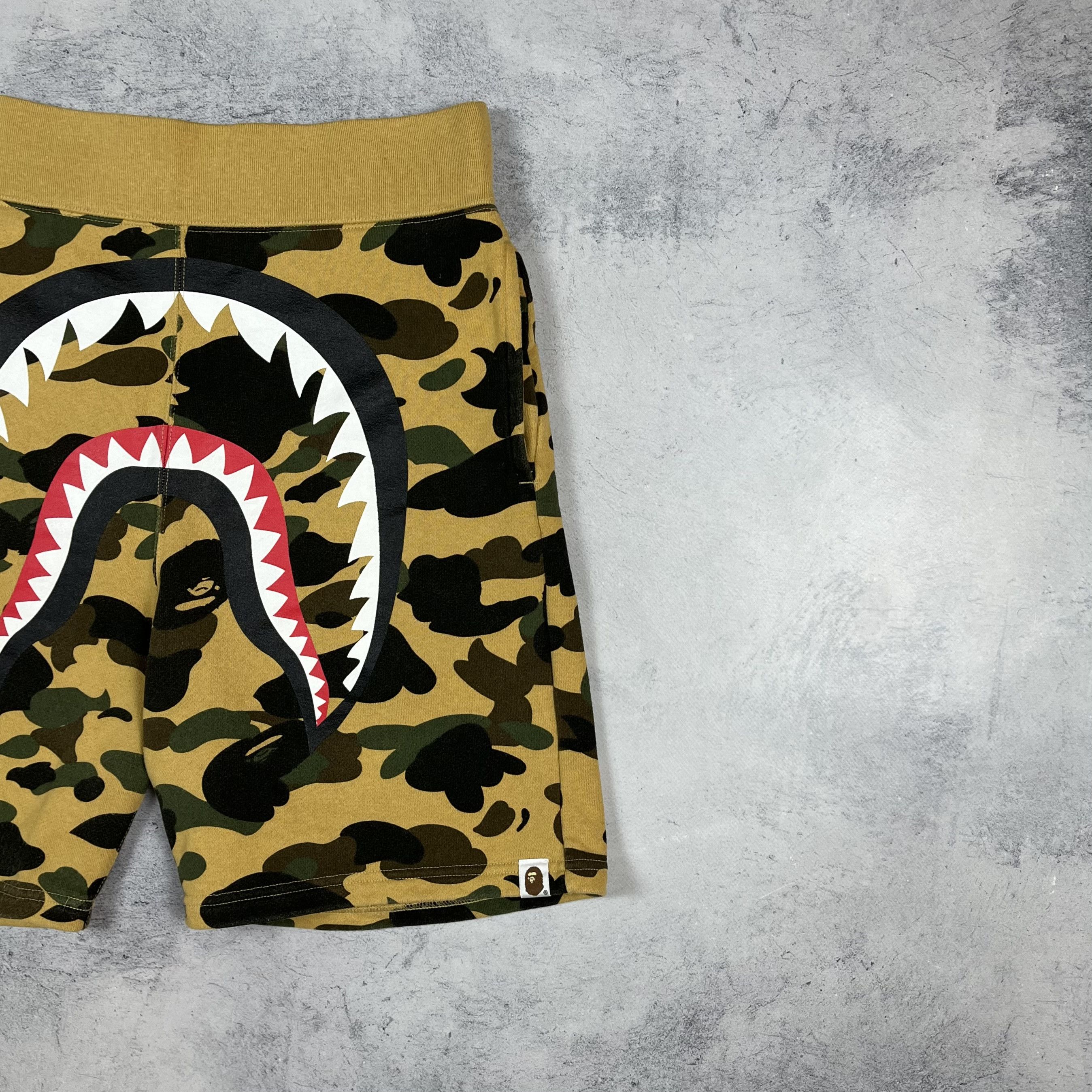 Bape Bape 1st Camo Shark Shorts SS19 Size US 32 / EU 48 - 3 Thumbnail