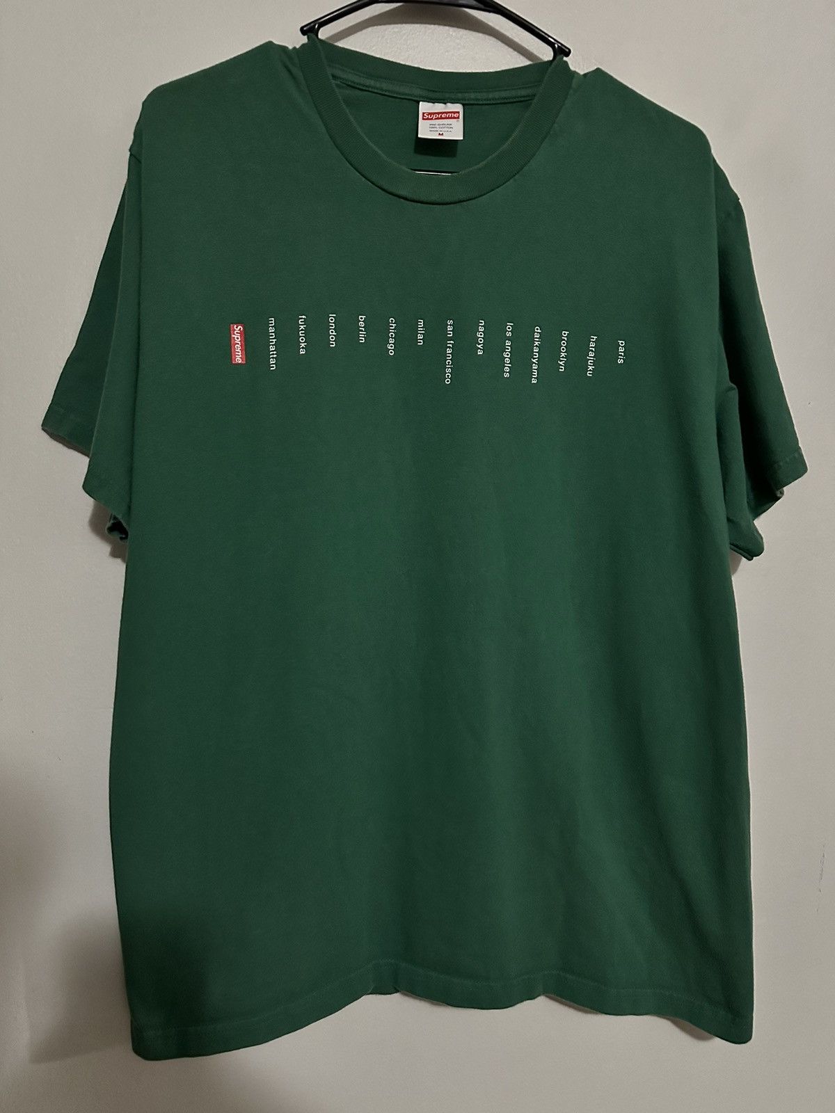 Supreme Supreme Location Tee Size US M / EU 48-50 / 2 - 1 Thumbnail