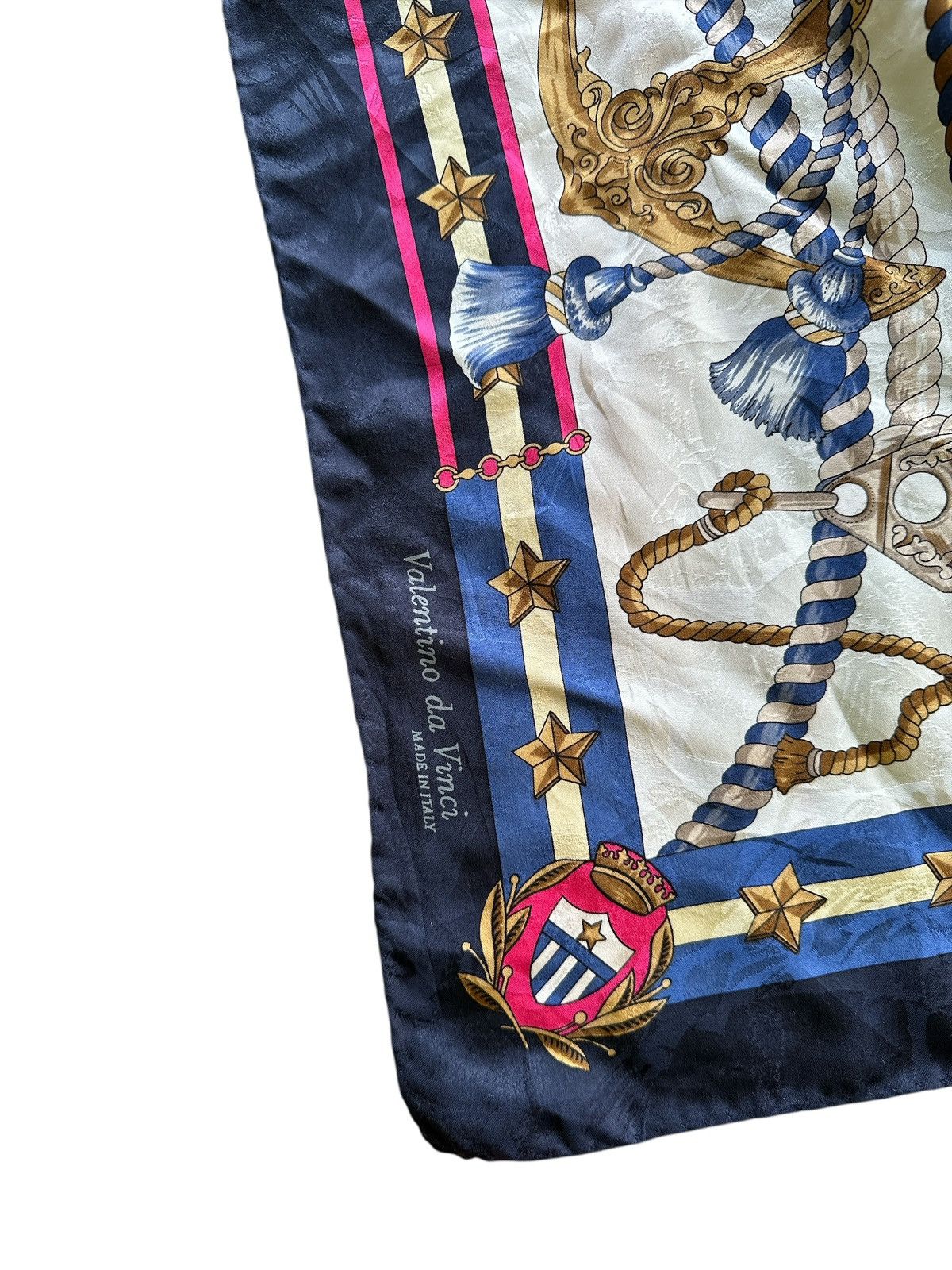 Japanese Brand Valentino Da Vinci Scarf 34x34 . Size ONE SIZE - 2 Thumbnail