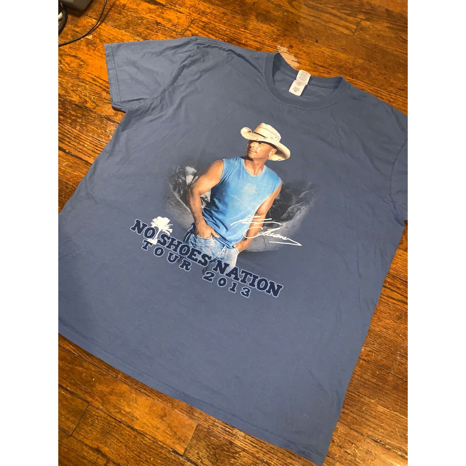 Band Tees × Gildan Kenny Chesney No Shoes Nation Tour 2013 Tee Slate Blue 2XL Size US XXL / EU 58 / 5 - 7 Thumbnail