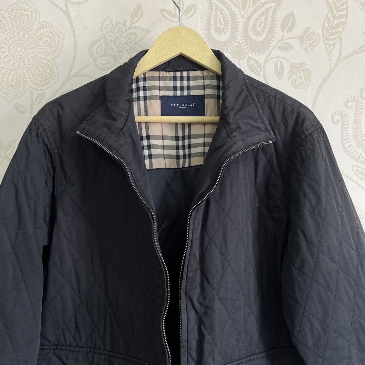 Burberry × Vintage Vintage Burberry London Quilt Jacket Size US M / EU 48-50 / 2 - 21 Thumbnail